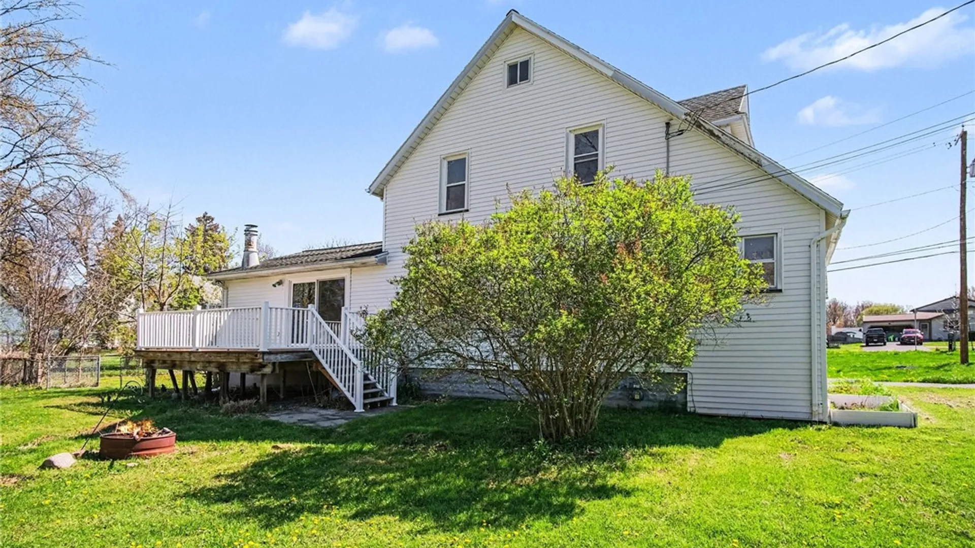 Property at 12 Elmgrove Drive, Gates, NY 14606 24
