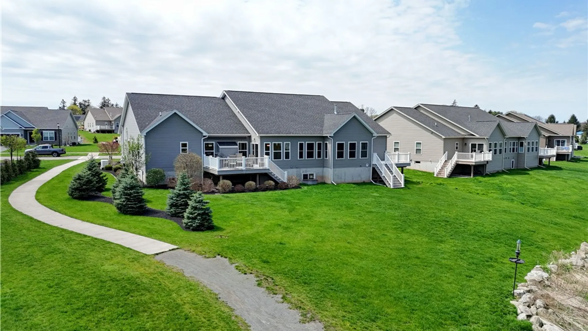 Property at 5972 Monarch Drive, Farmington, NY 14425 6