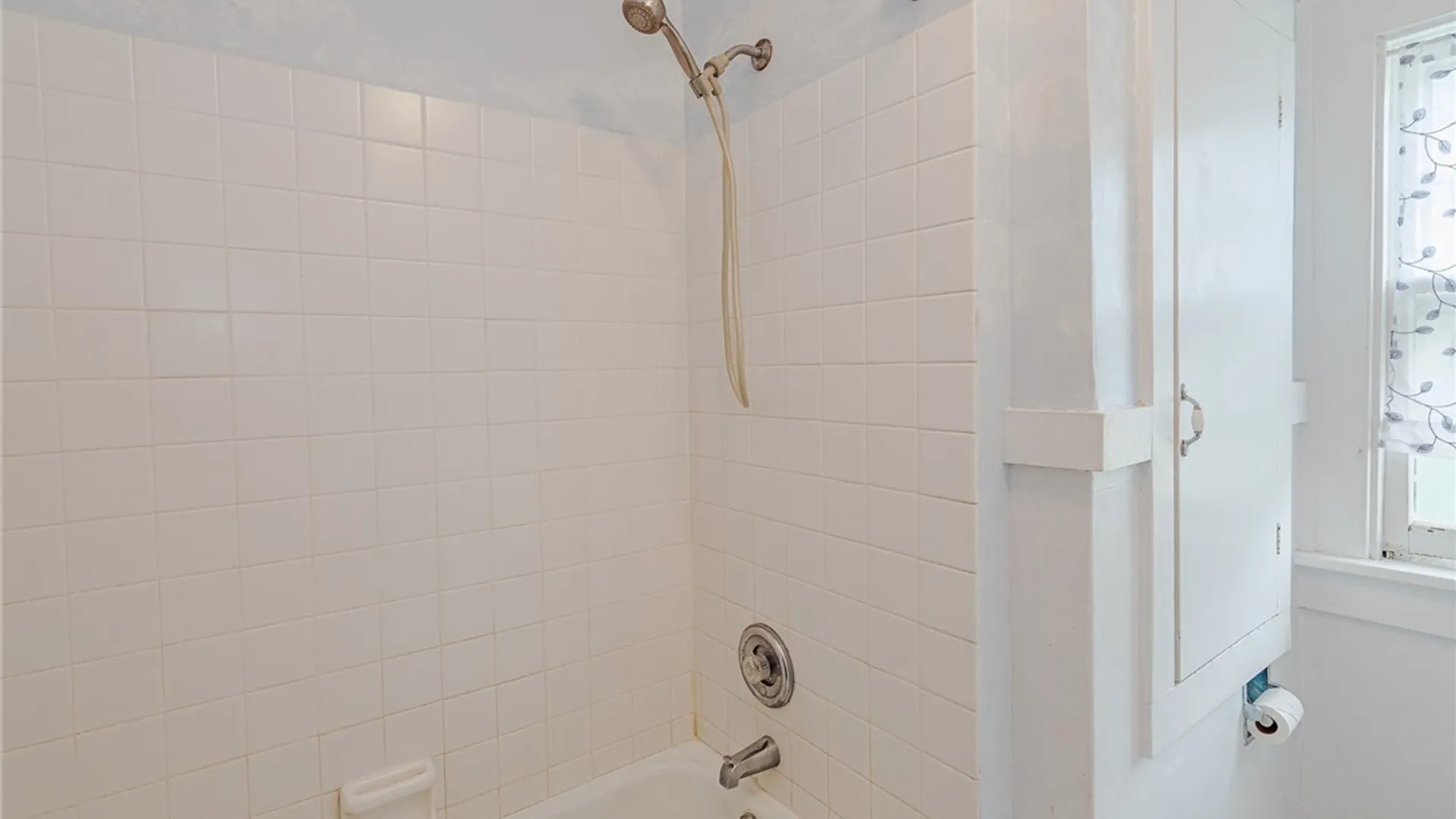 Property at 65 Bradford Road, Brighton, NY 14618 37