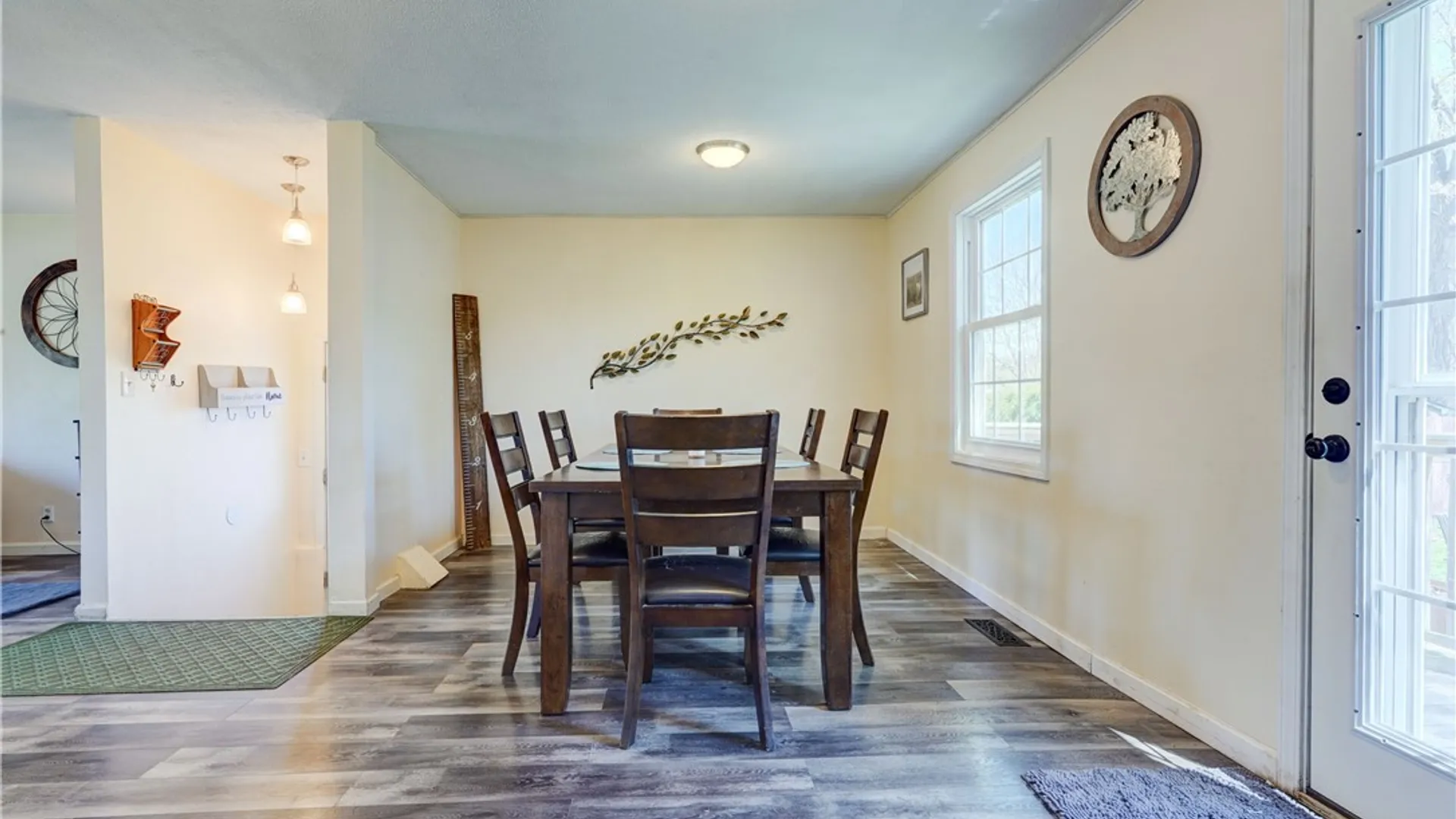 Property at 162 Nantucket Rd, Greece, NY 14626 14