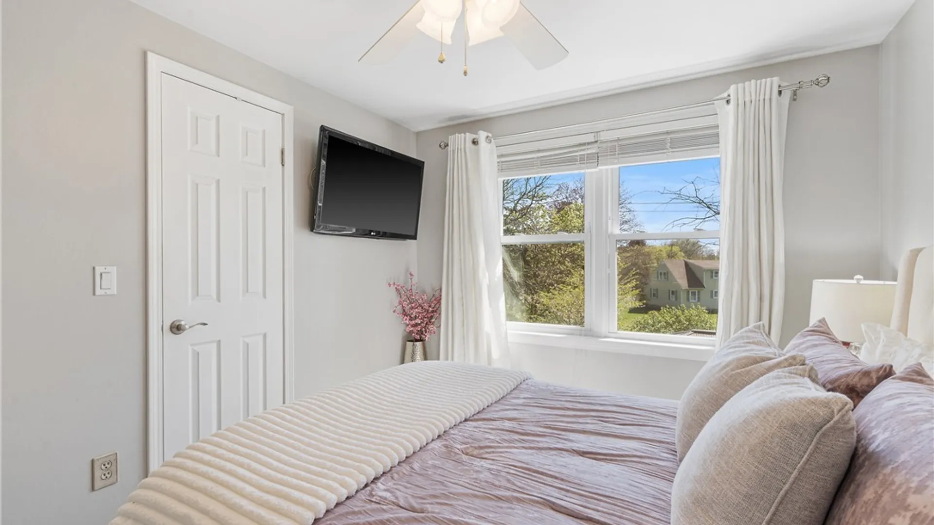 Property at 5018 Chesapeake Drive, Clay, NY 13212 32