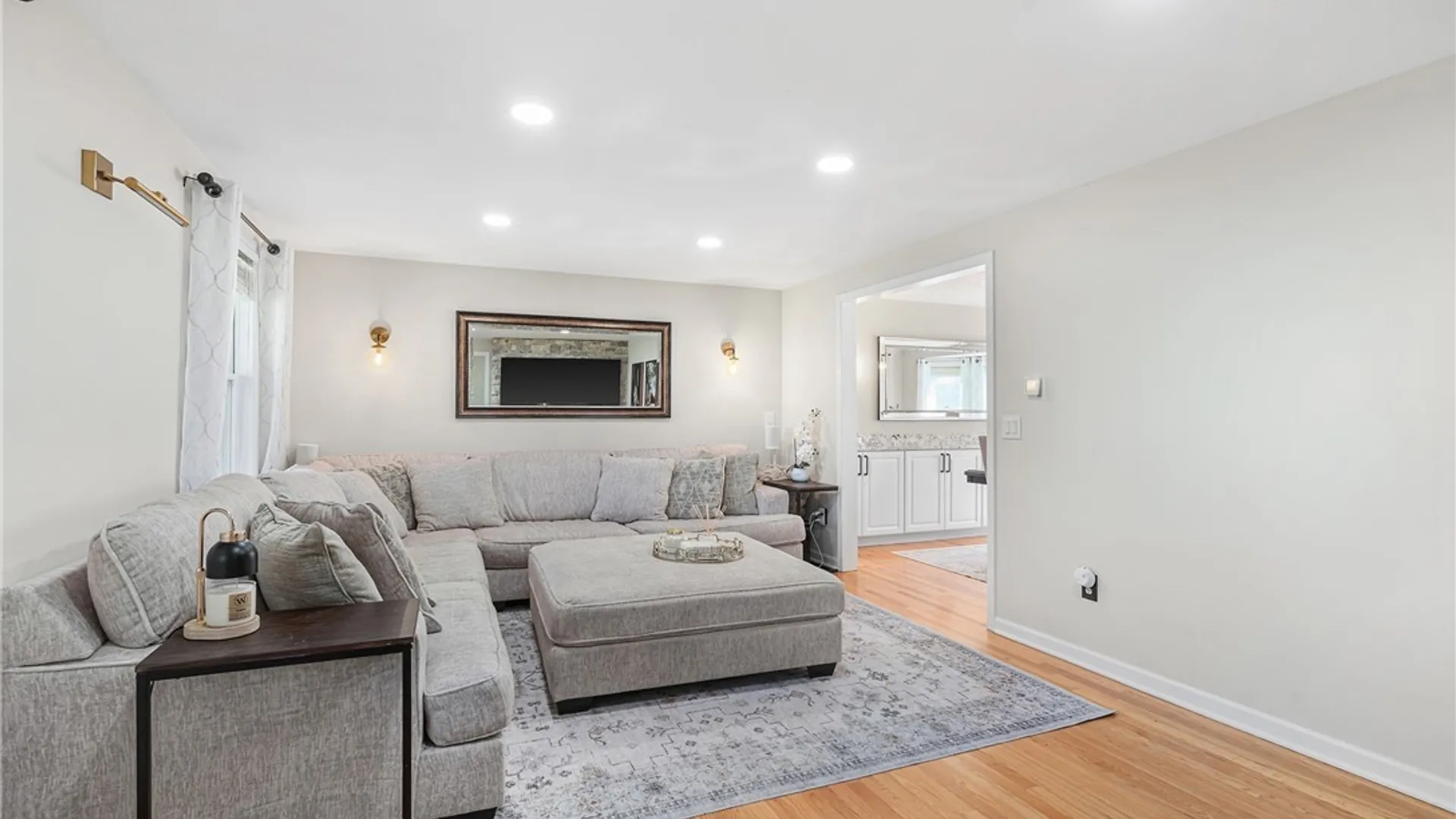 Property at 5018 Chesapeake Drive, Clay, NY 13212 4