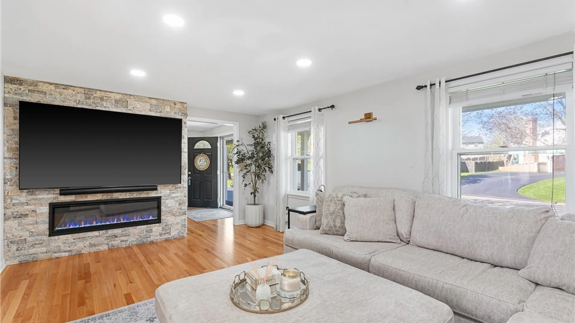 Property at 5018 Chesapeake Drive, Clay, NY 13212 5