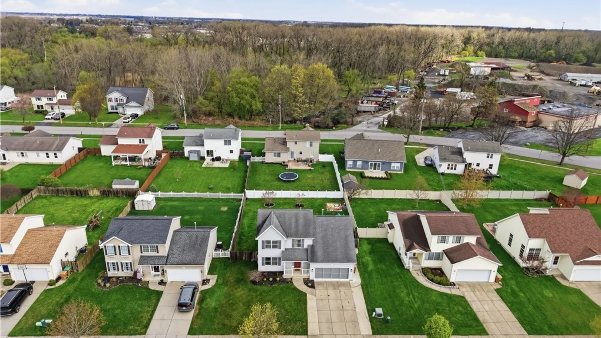 Property at 60 Elmleaf Drive, Cheektowaga, NY 14227 42