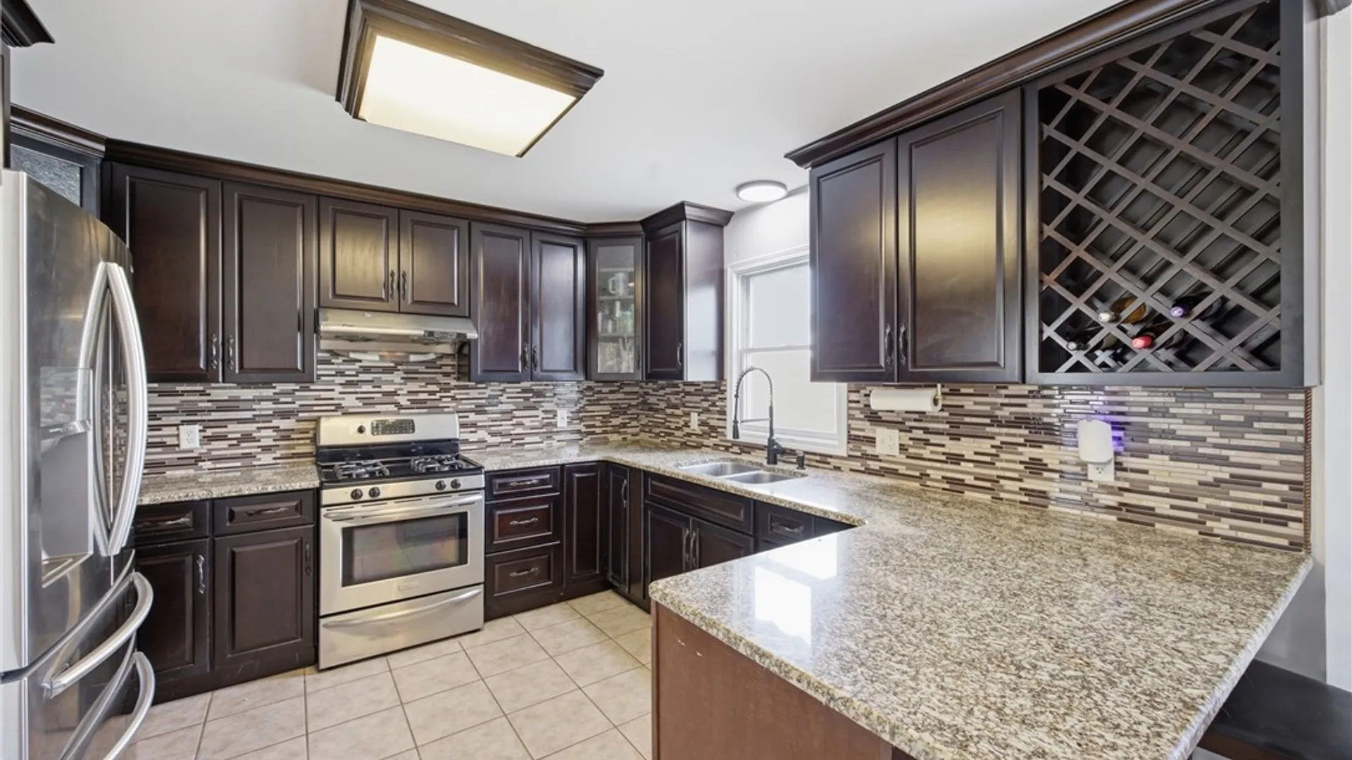 Property at 60 Elmleaf Drive, Cheektowaga, NY 14227 5