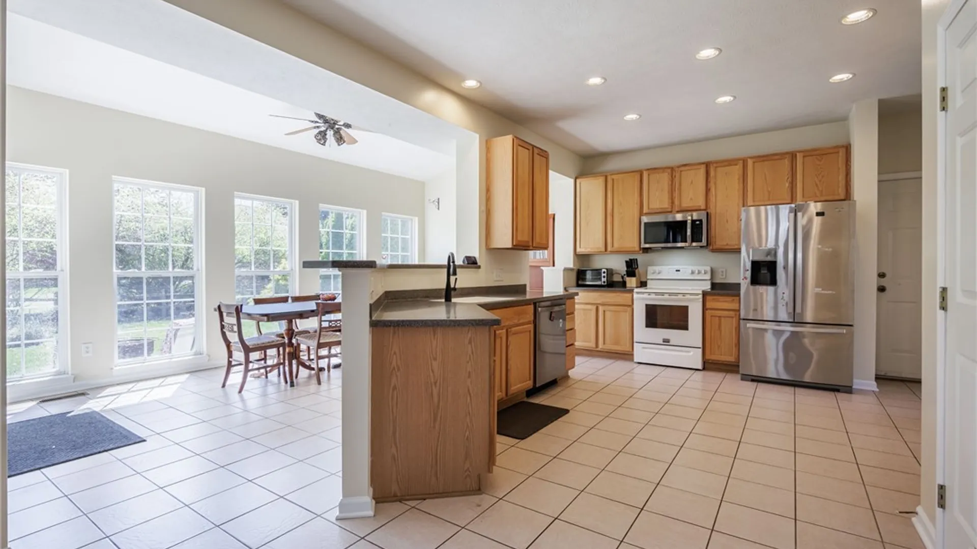 Property at 1303 Surrey Garden Way, Webster, NY 14580 6