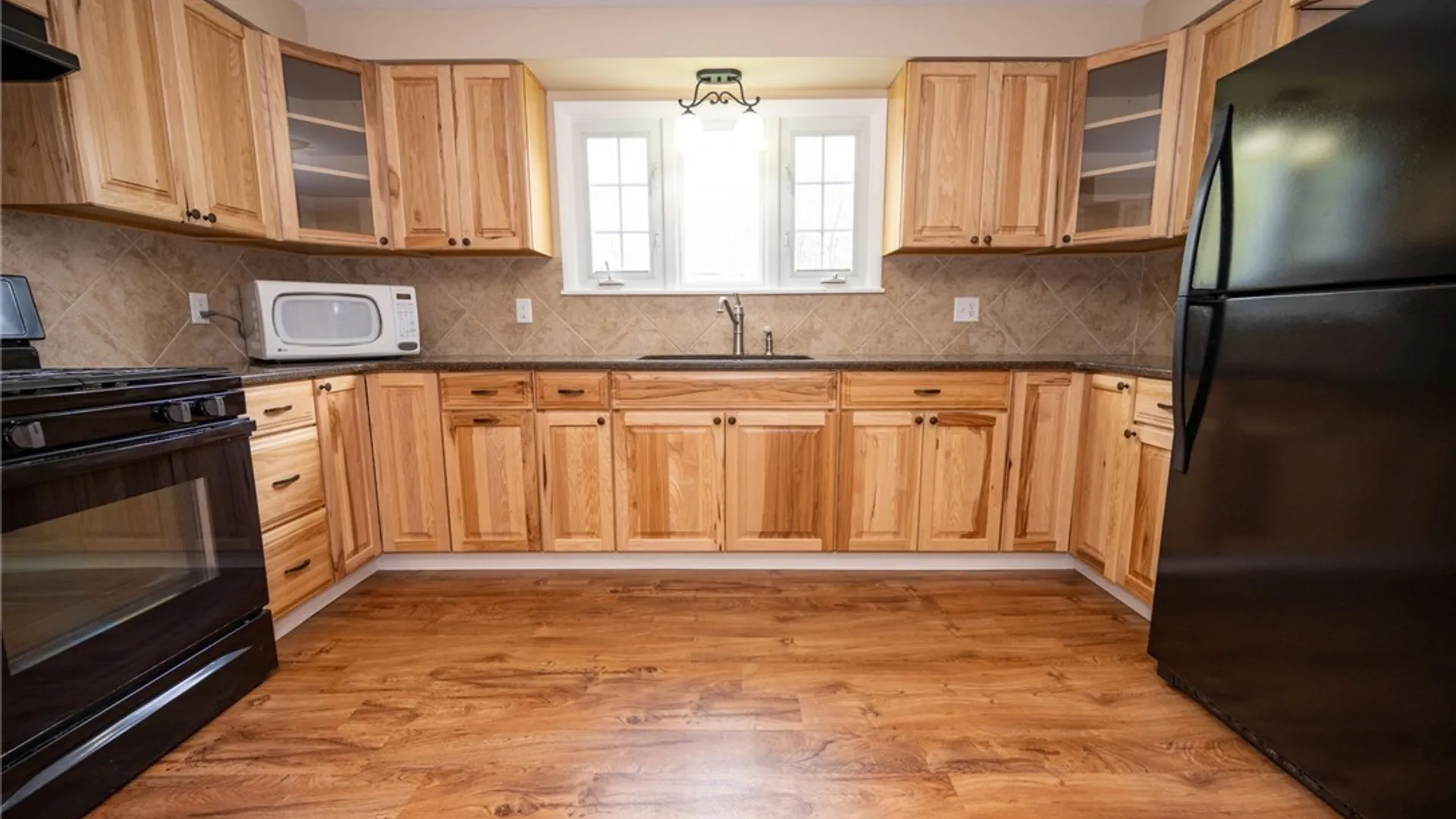 Property at 40 Woodmar Terrace, West Seneca, NY 14224 15