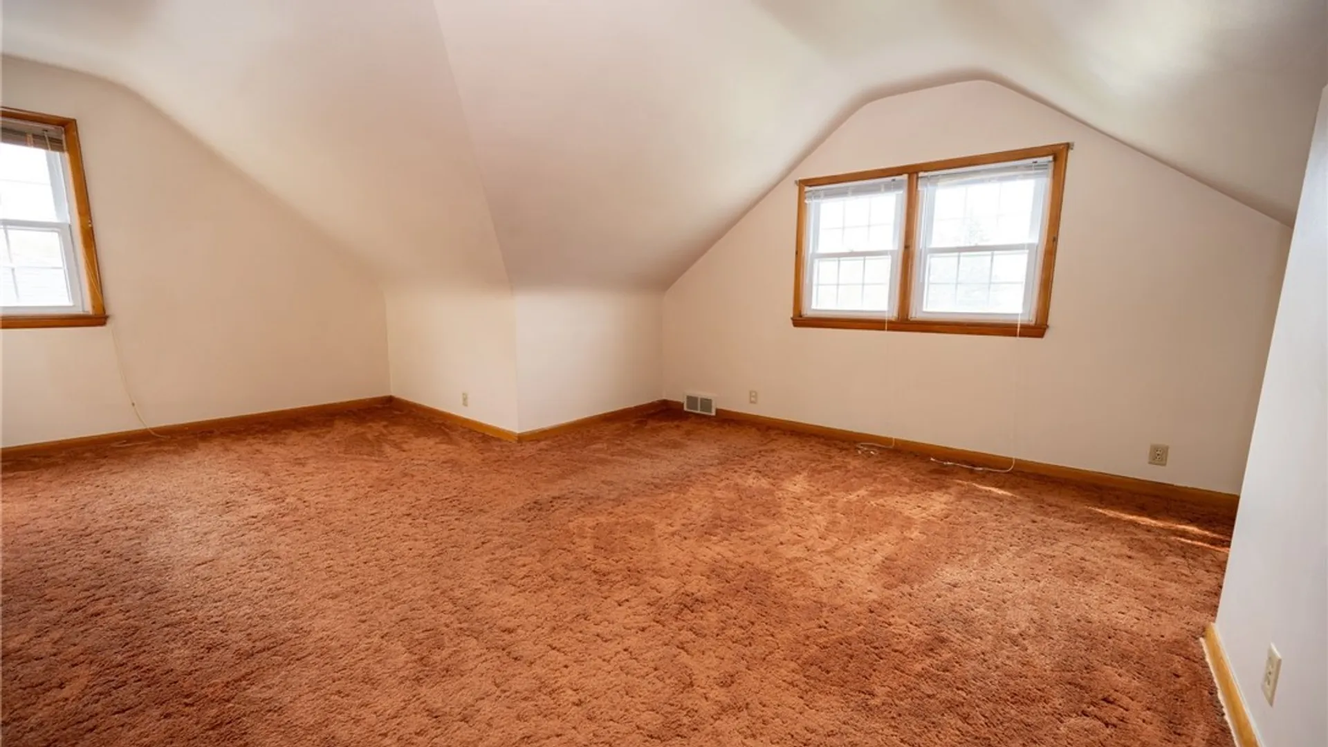 Property at 40 Woodmar Terrace, West Seneca, NY 14224 29
