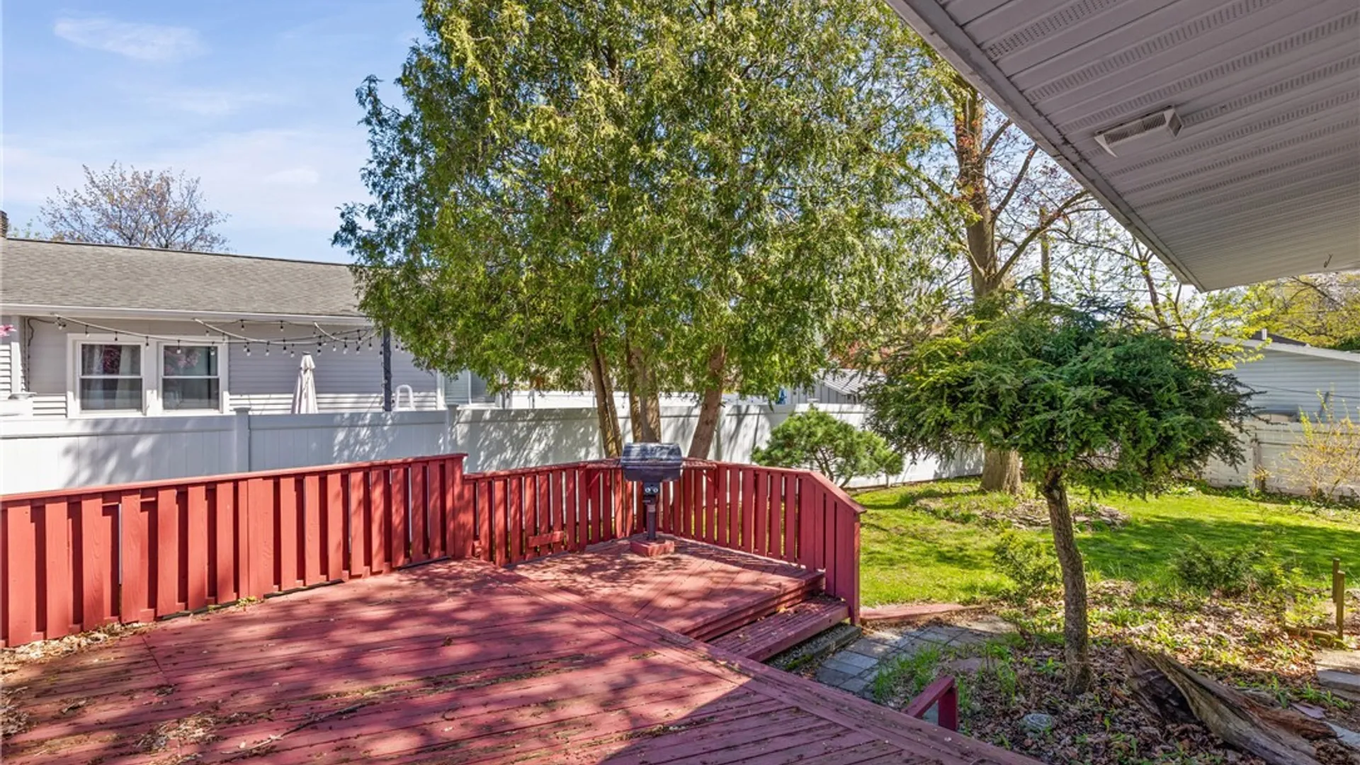 Property at 130 Brooklawn Drive, Brighton, NY 14618 32