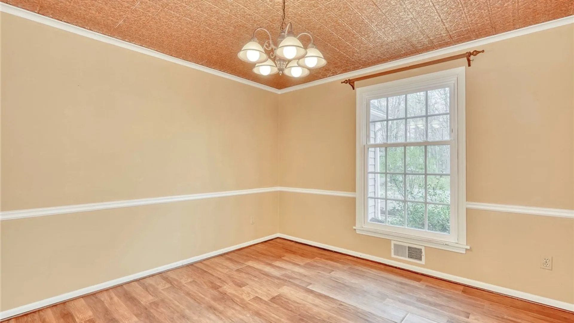 Property at 764 Hightower Way, Webster, NY 14580 18
