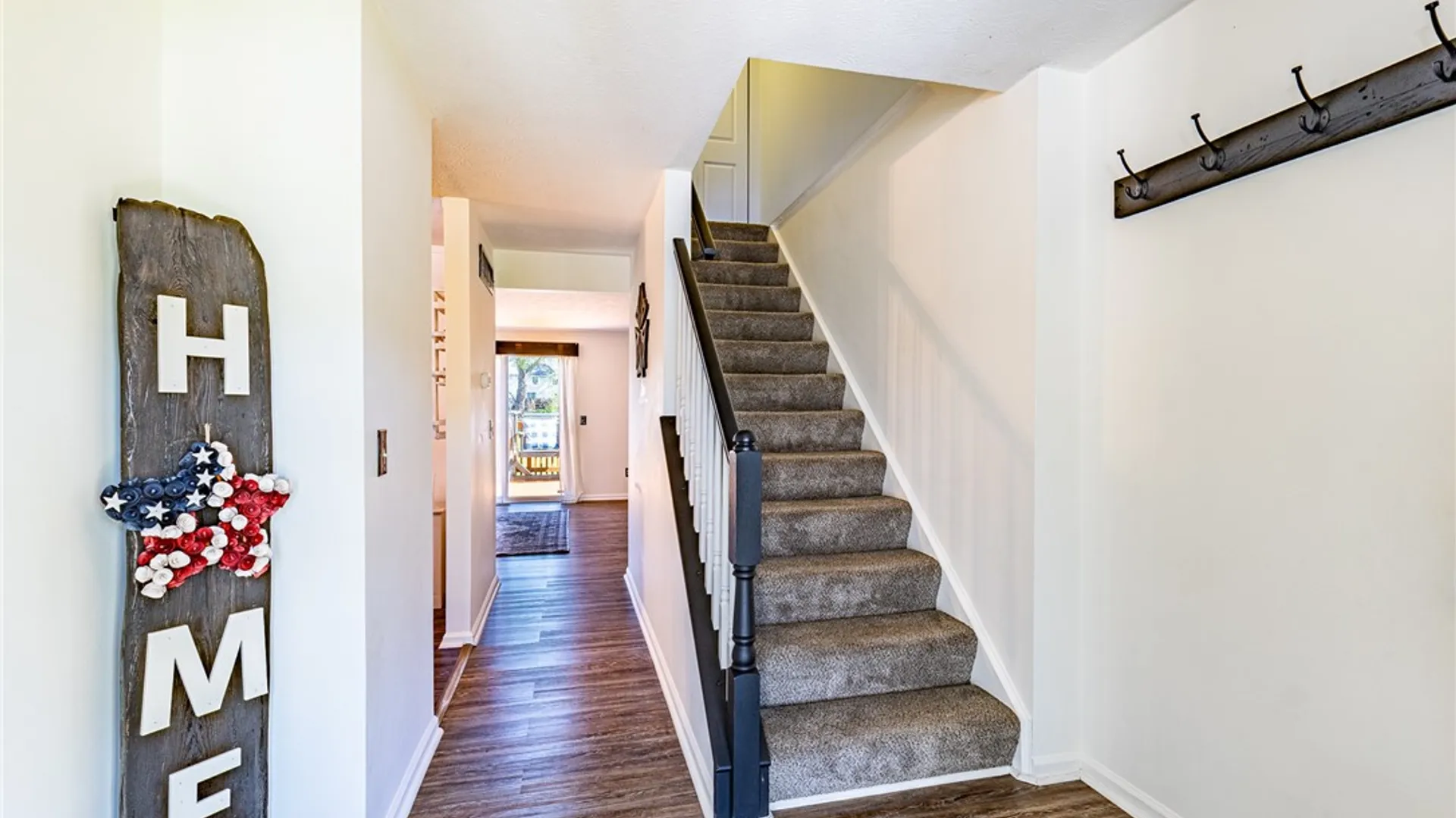 Property at 143 Courtshire Lane, Penfield, NY 14526 2