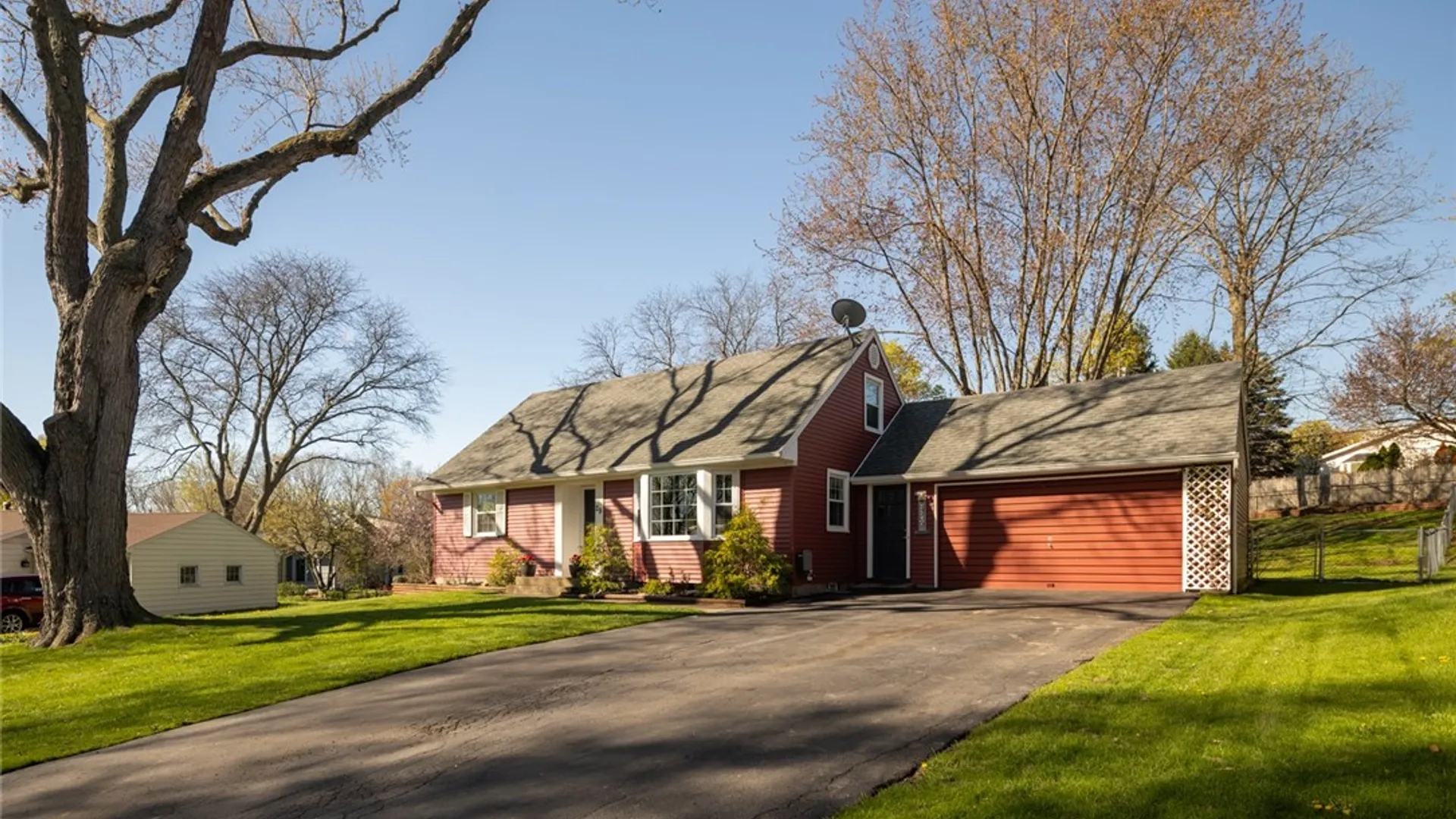 Property at 29 Sandalwood Dr, Greece, NY 14616 39