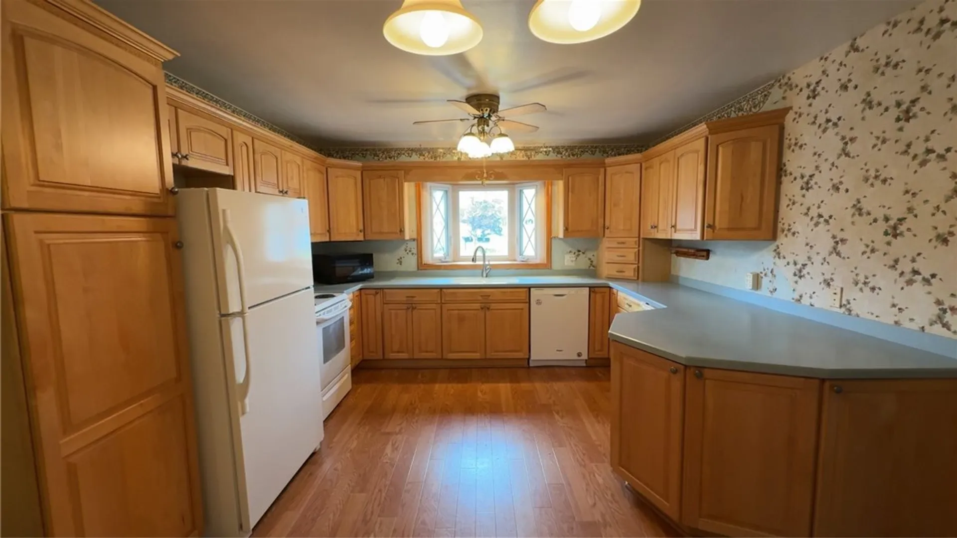 Property at 37 Ridge Port Circle, Irondequoit, NY 14617 11