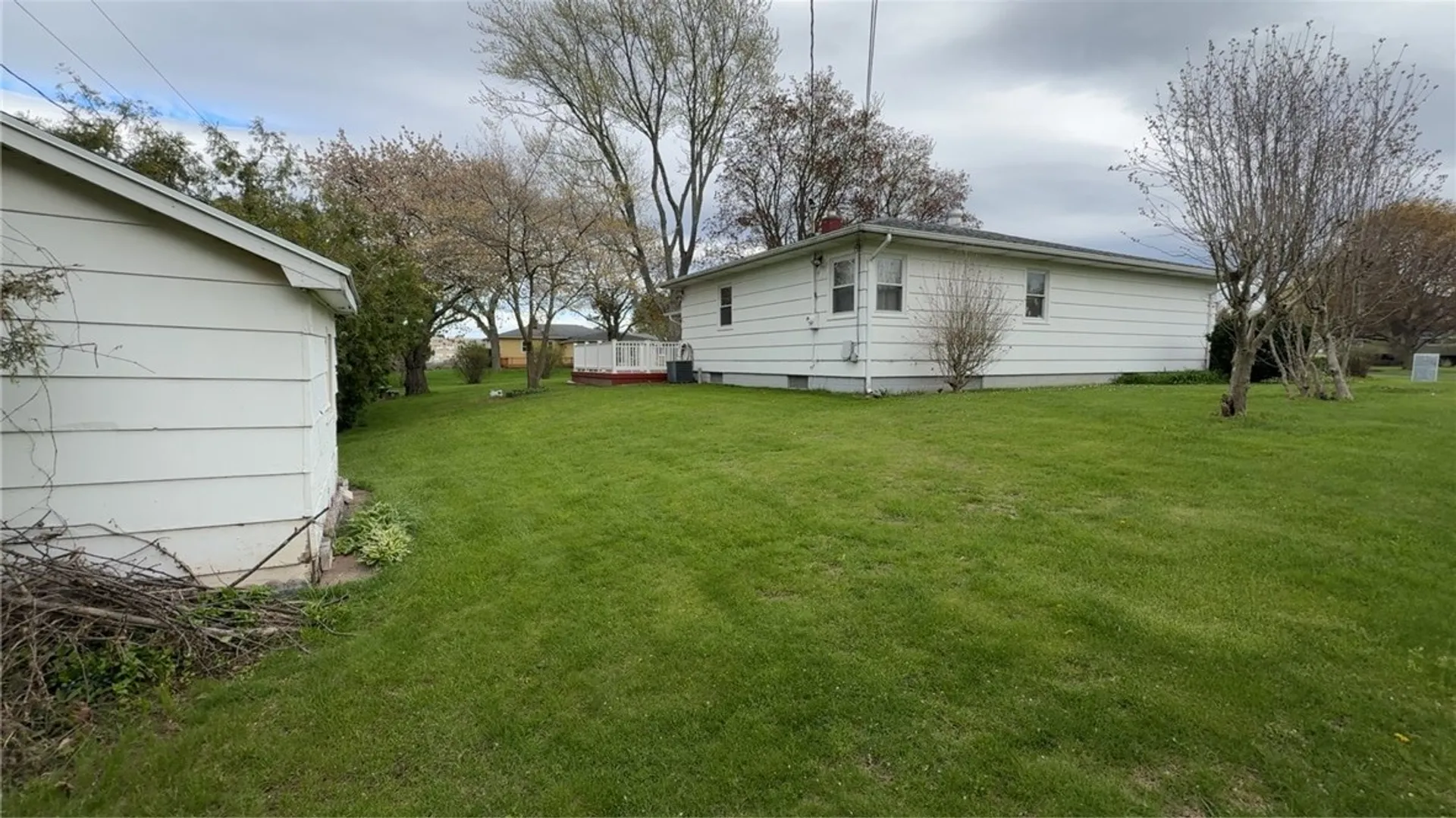 Property at 37 Ridge Port Circle, Irondequoit, NY 14617 35