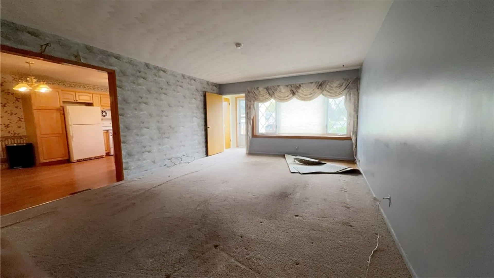 Property at 37 Ridge Port Circle, Irondequoit, NY 14617 6