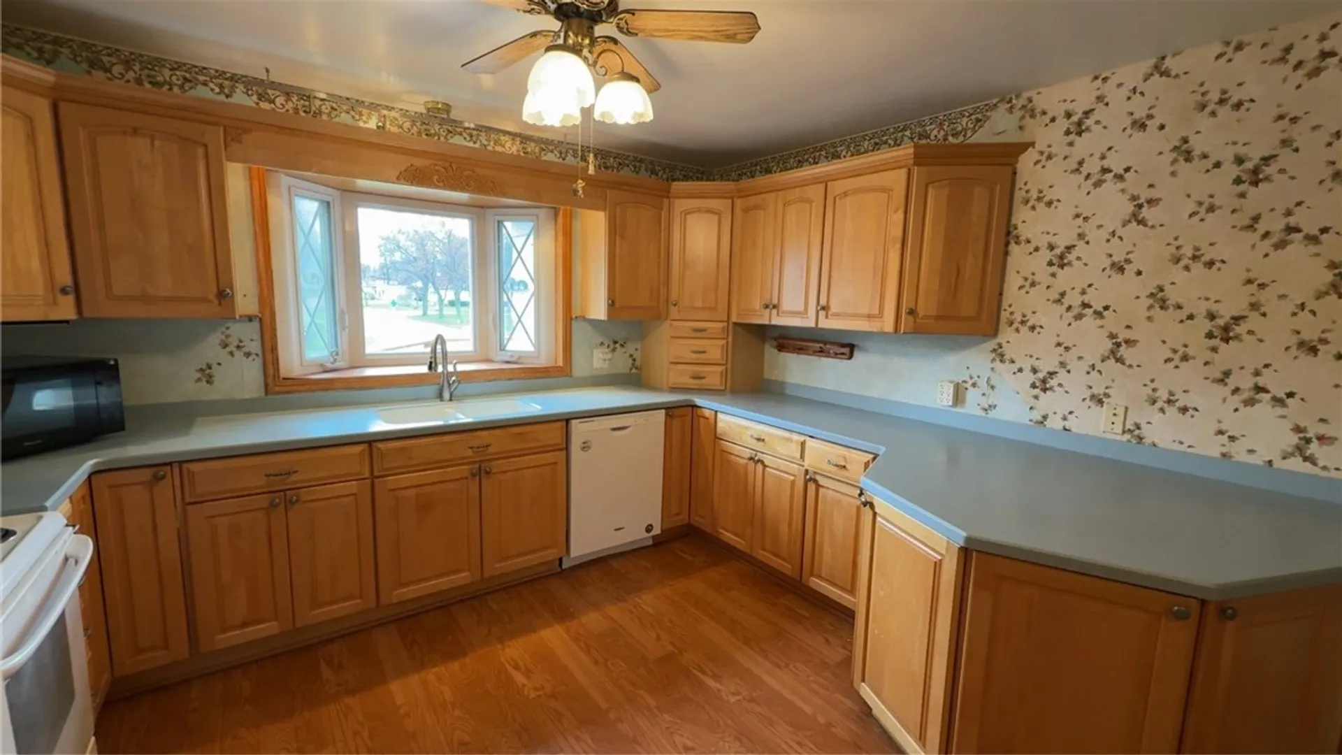 Property at 37 Ridge Port Circle, Irondequoit, NY 14617 9
