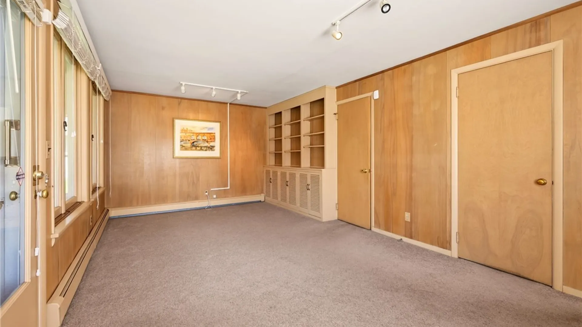 Property at 755 Corwin Rd, Brighton, NY 14610 23