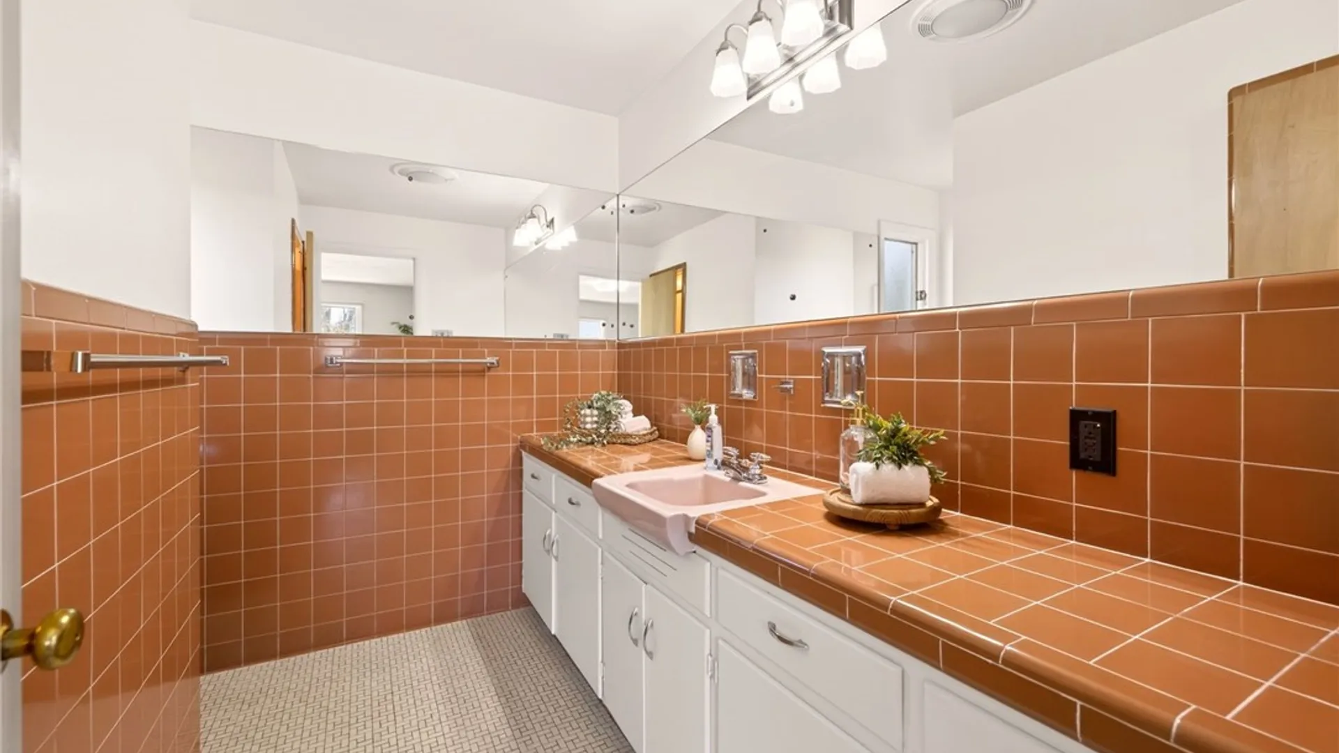 Property at 755 Corwin Rd, Brighton, NY 14610 31