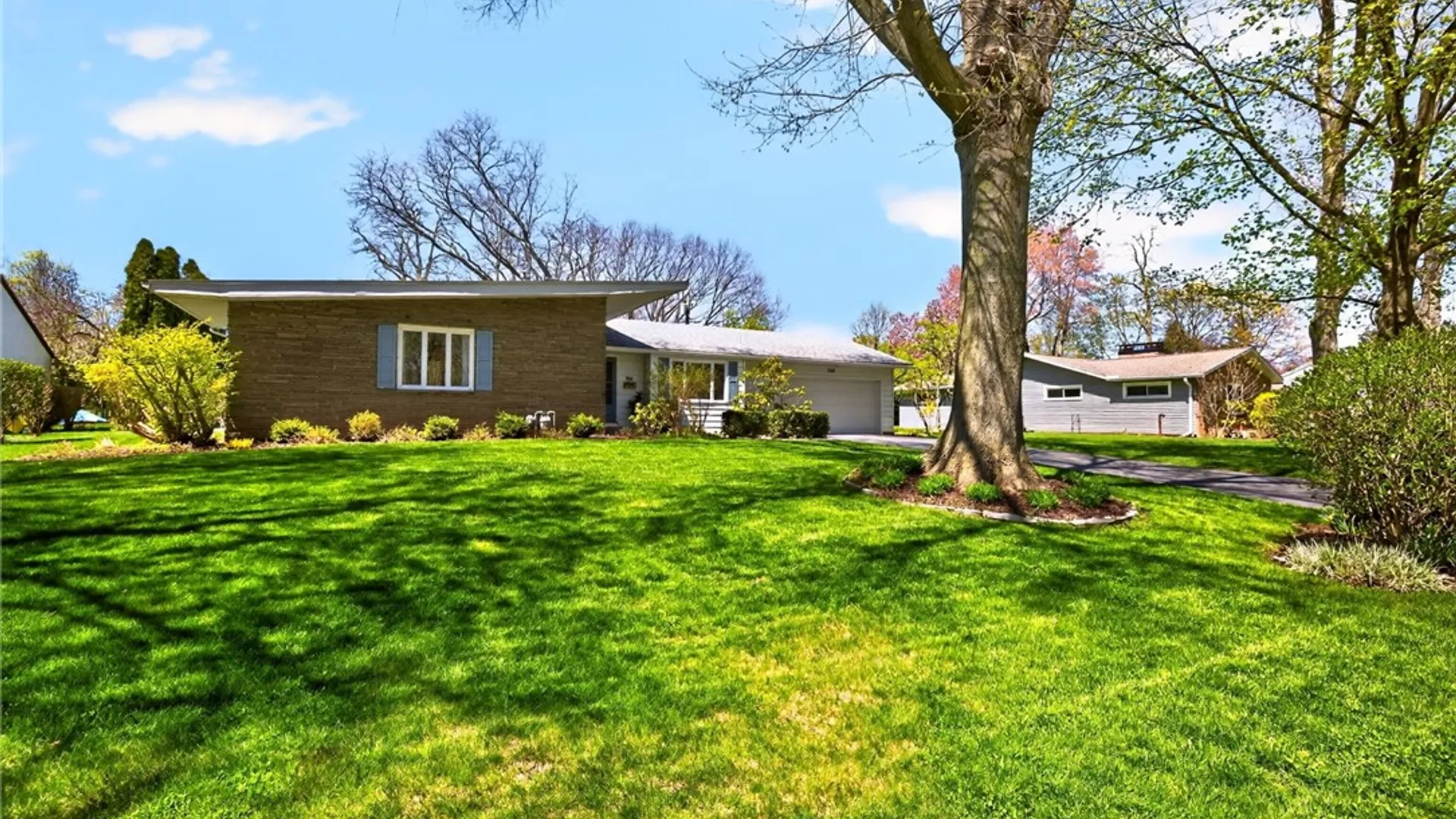 Property at 755 Corwin Rd, Brighton, NY 14610 39