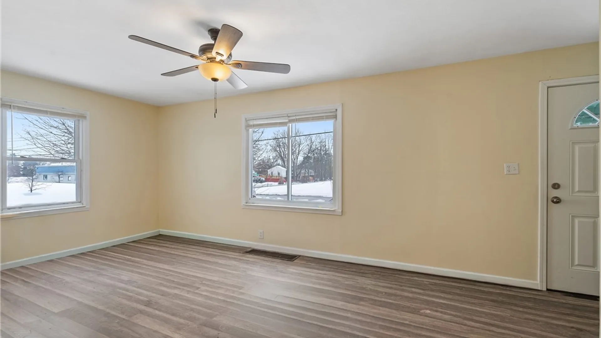 Property at 429 Beechwood Avenue, Salina, NY 13088 4