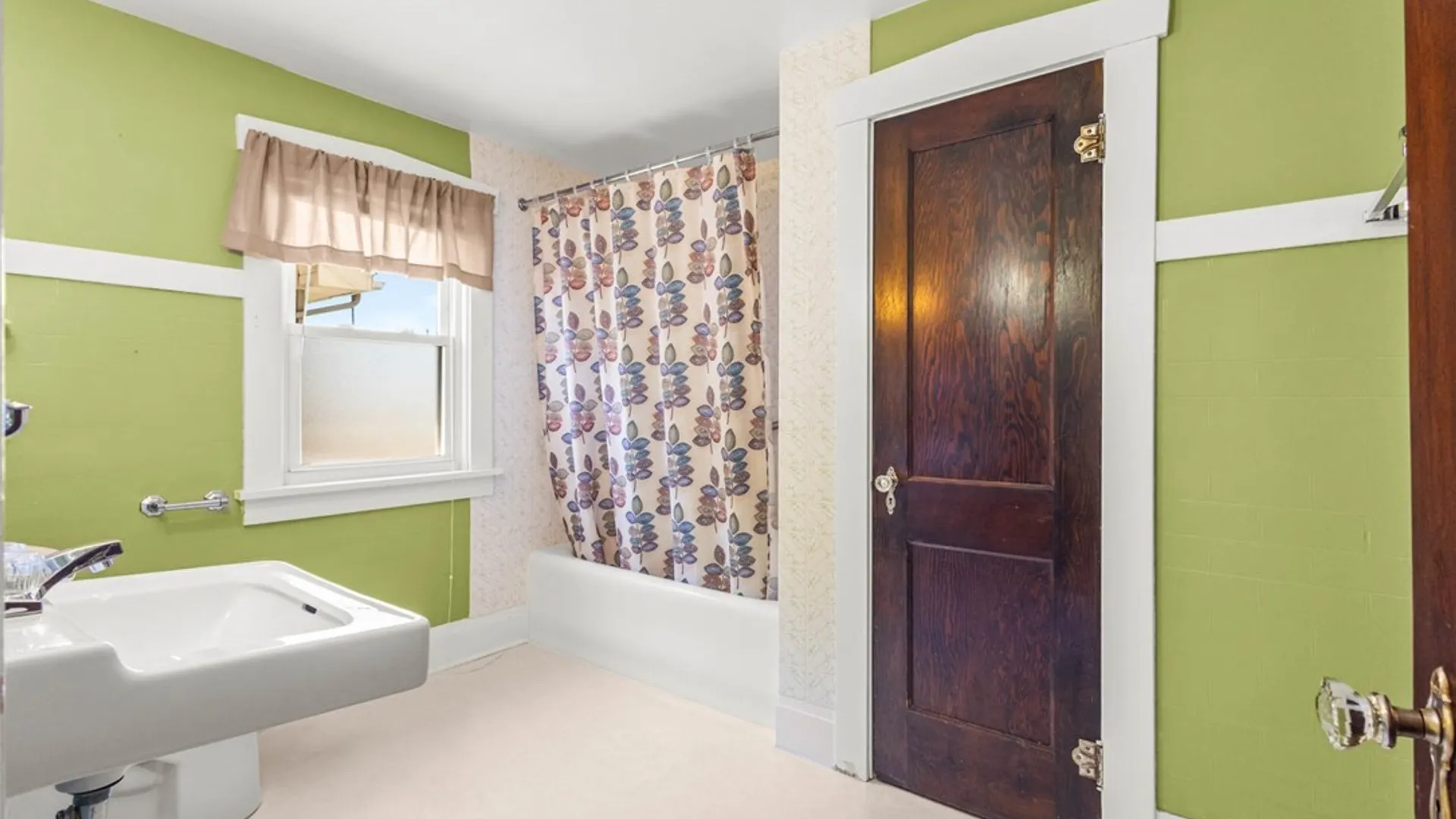 Property at 5 Woodrow Road, Batavia City, NY 14020 14