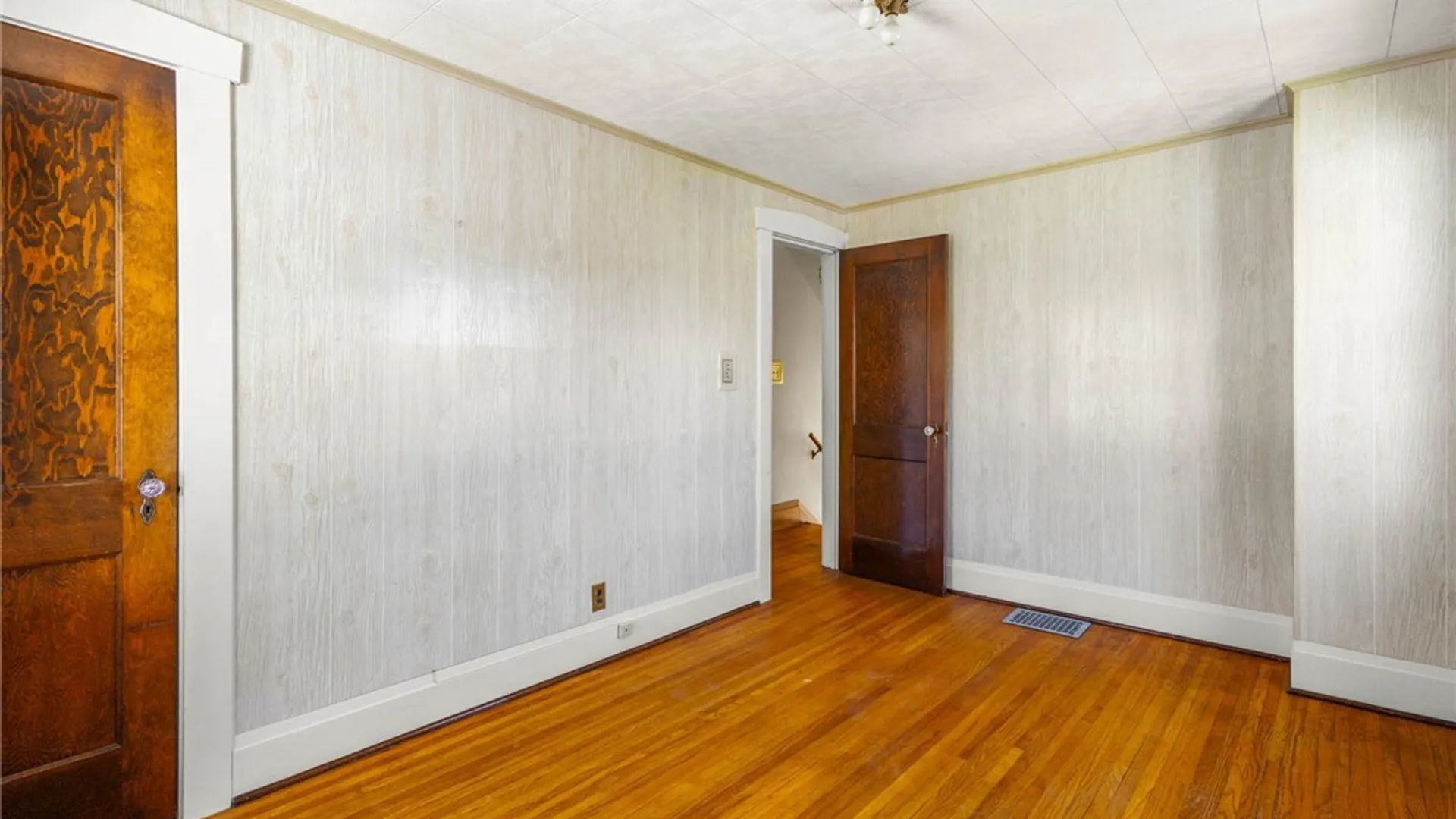 Property at 5 Woodrow Road, Batavia City, NY 14020 17