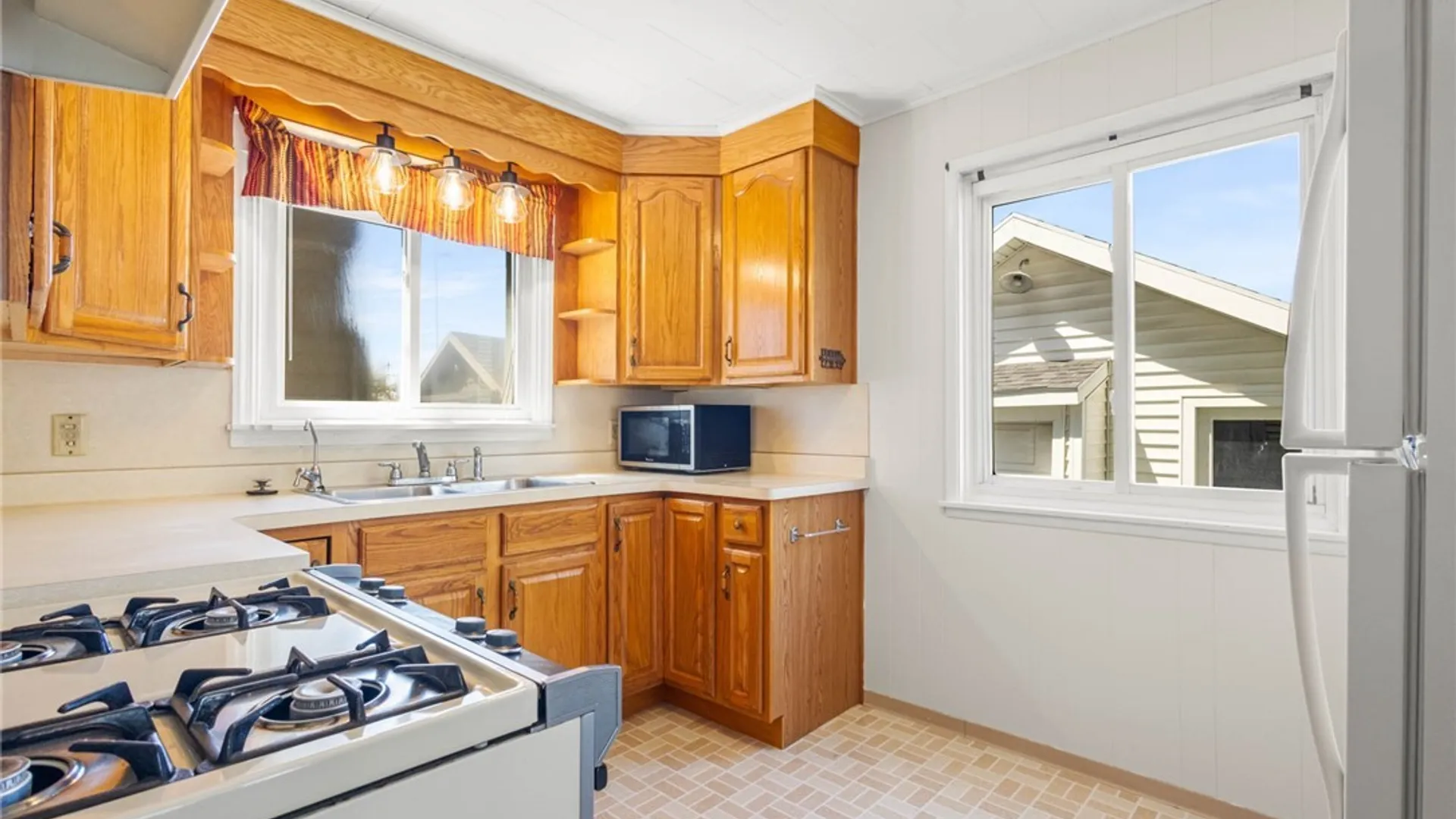 Property at 5 Woodrow Road, Batavia City, NY 14020 9
