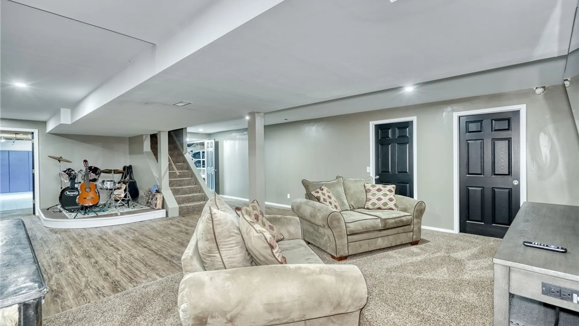 Property at 100 Rumford Road, Greece, NY 14626 34