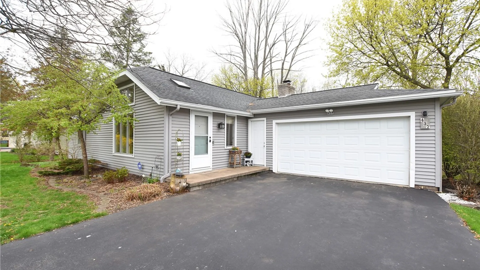 Property at 437 High Street Extension, Perinton, NY 14450 2