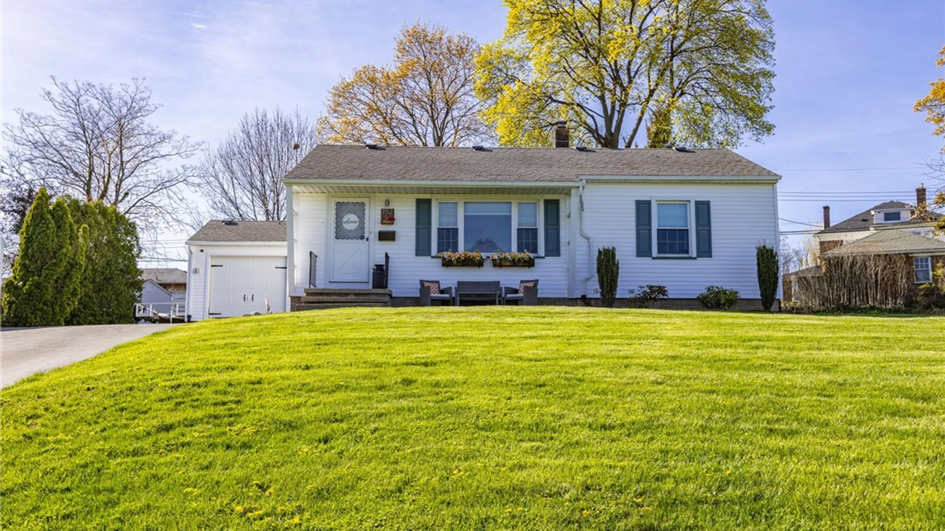 Property at 152 Ingomar Drive, Greece, NY 14612 2