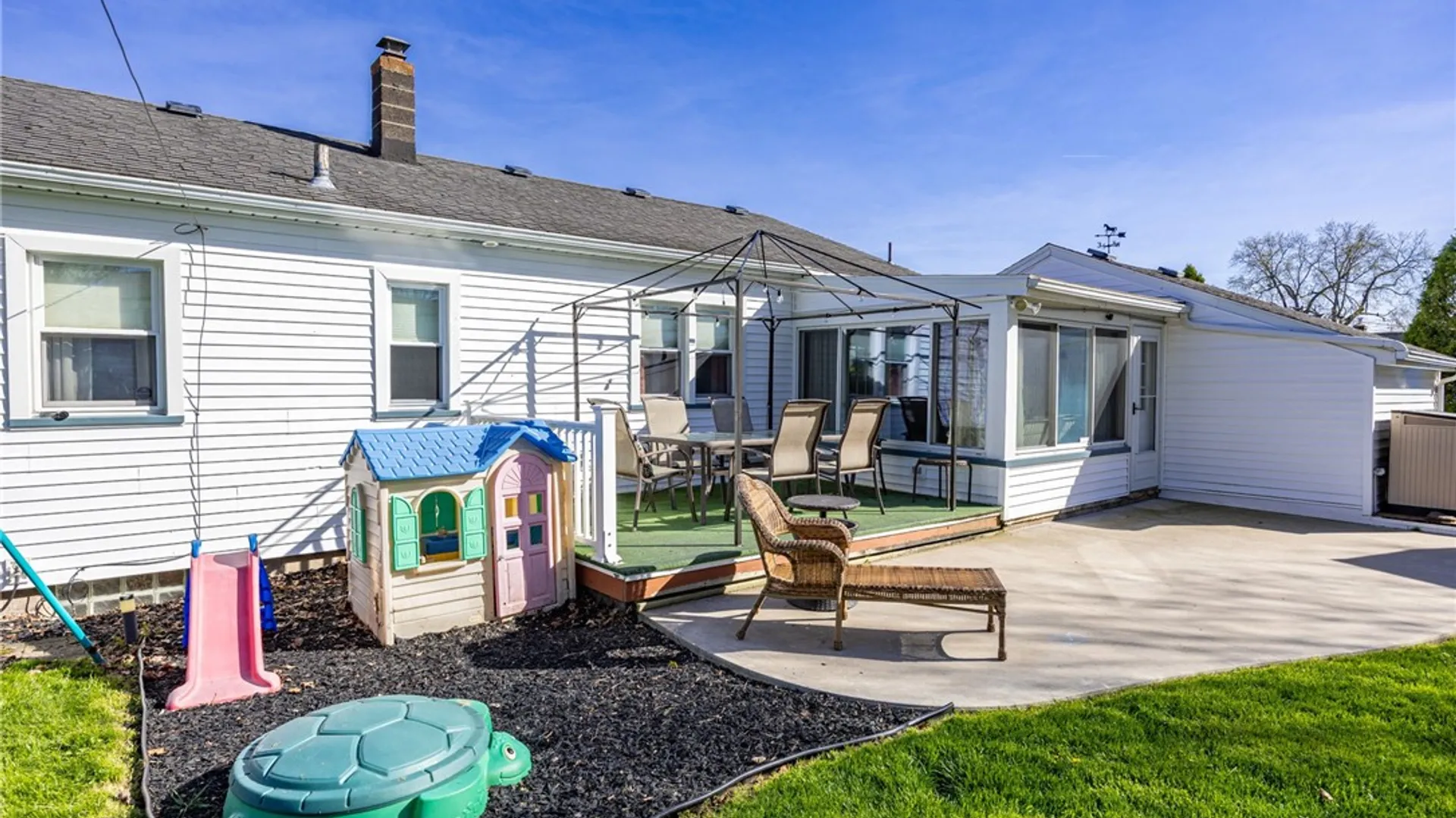 Property at 152 Ingomar Drive, Greece, NY 14612 36