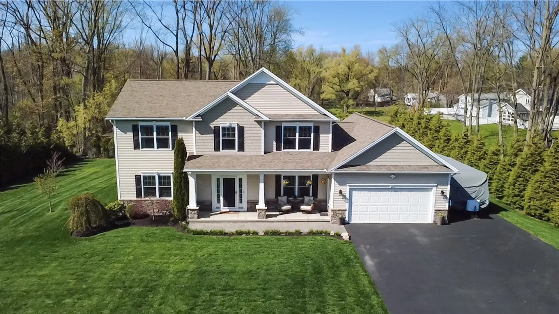 Property at 2 Calebs Trl, Parma, NY 14559 2