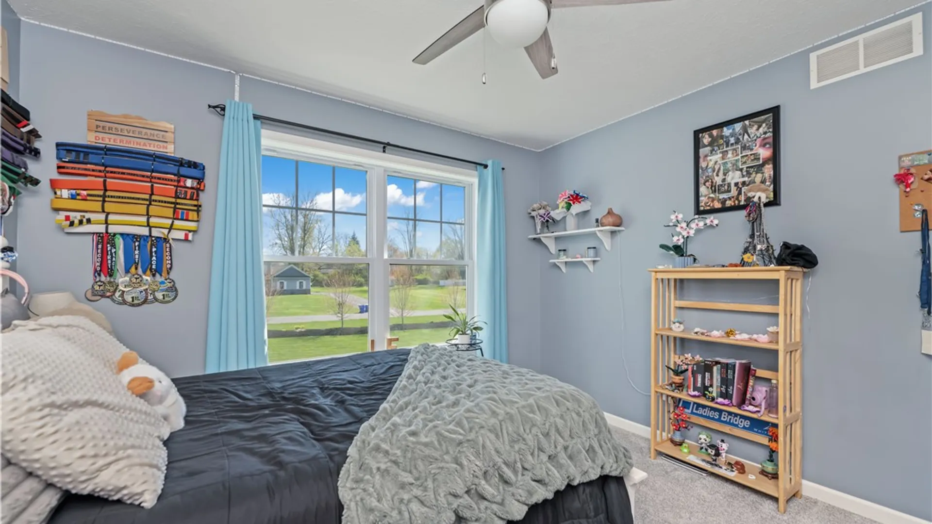 Property at 2 Calebs Trl, Parma, NY 14559 27