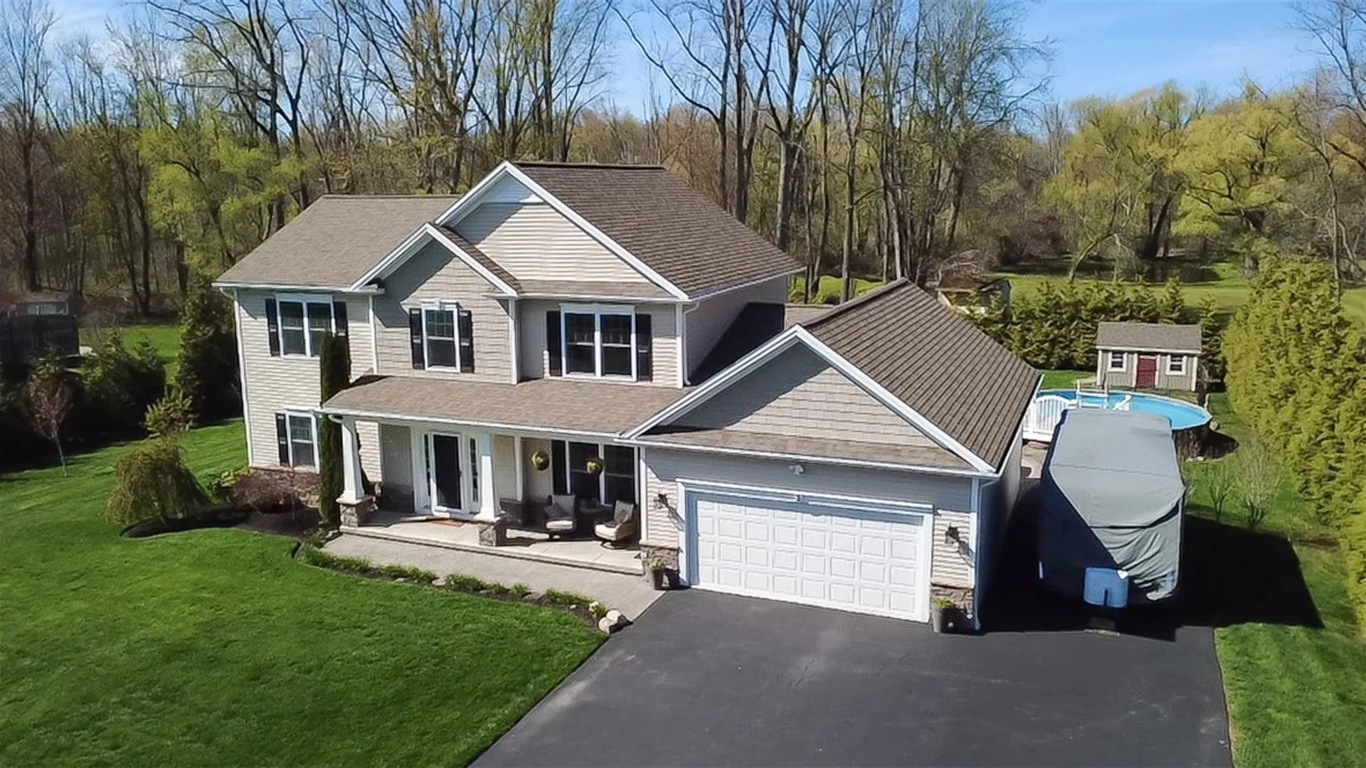 Property at 2 Calebs Trl, Parma, NY 14559 3