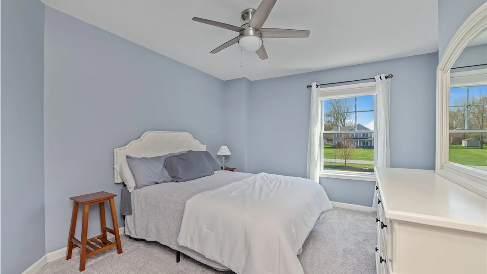 Property at 2 Calebs Trl, Parma, NY 14559 31