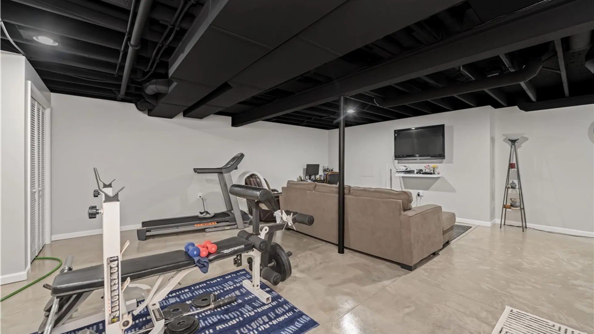 Property at 2 Calebs Trl, Parma, NY 14559 38