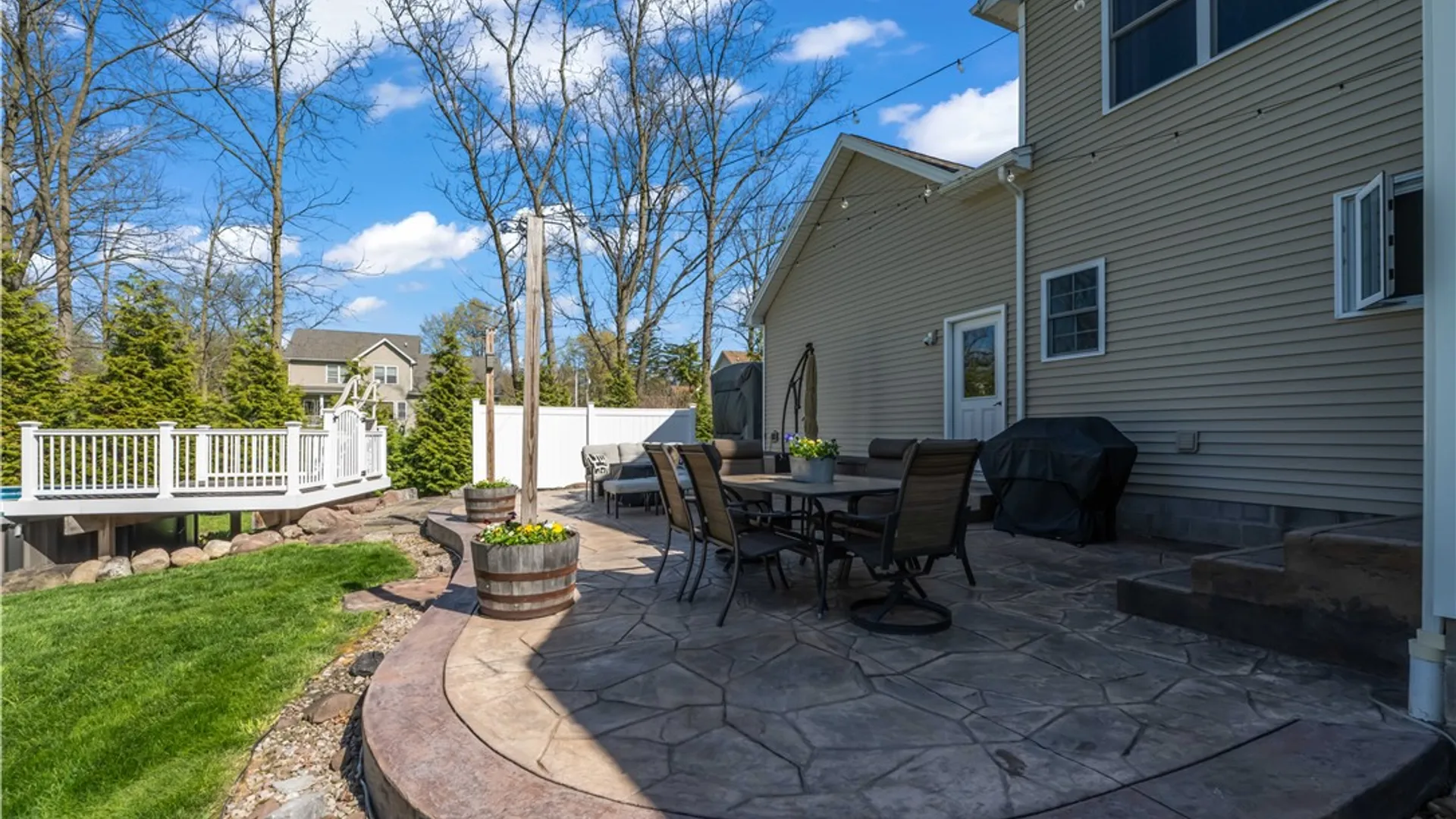 Property at 2 Calebs Trl, Parma, NY 14559 40