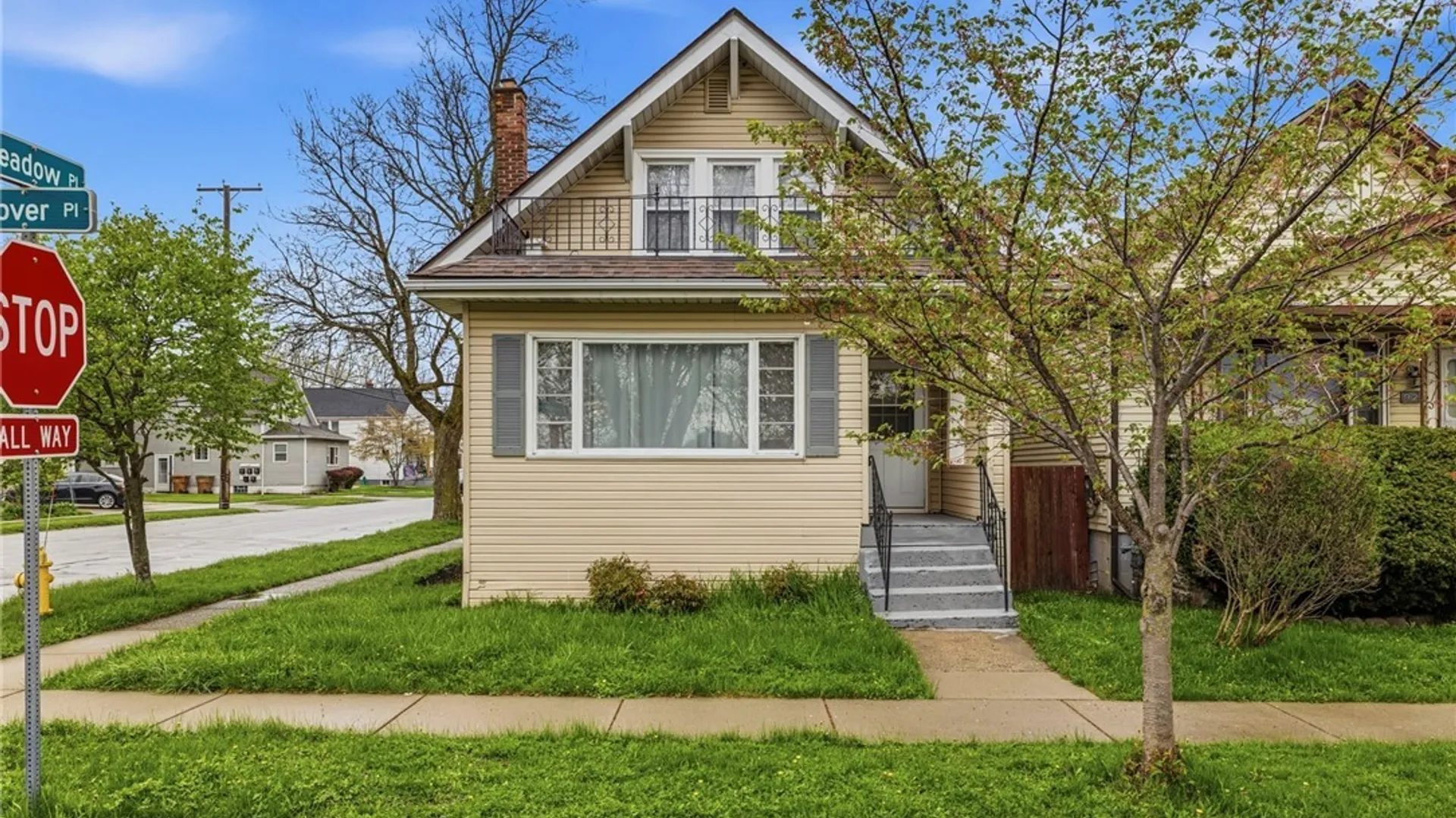 Property at 90 Clover Place, Cheektowaga, NY 14225 2