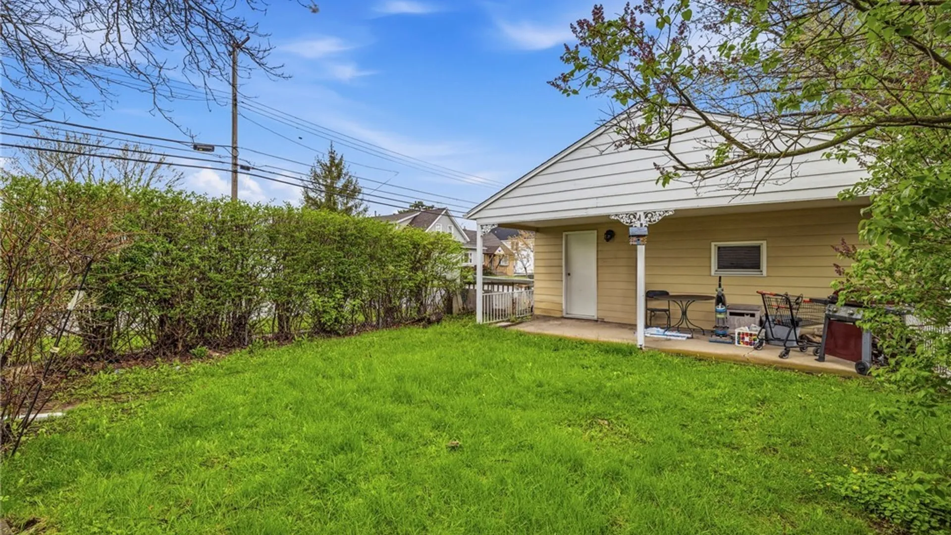 Property at 90 Clover Place, Cheektowaga, NY 14225 38