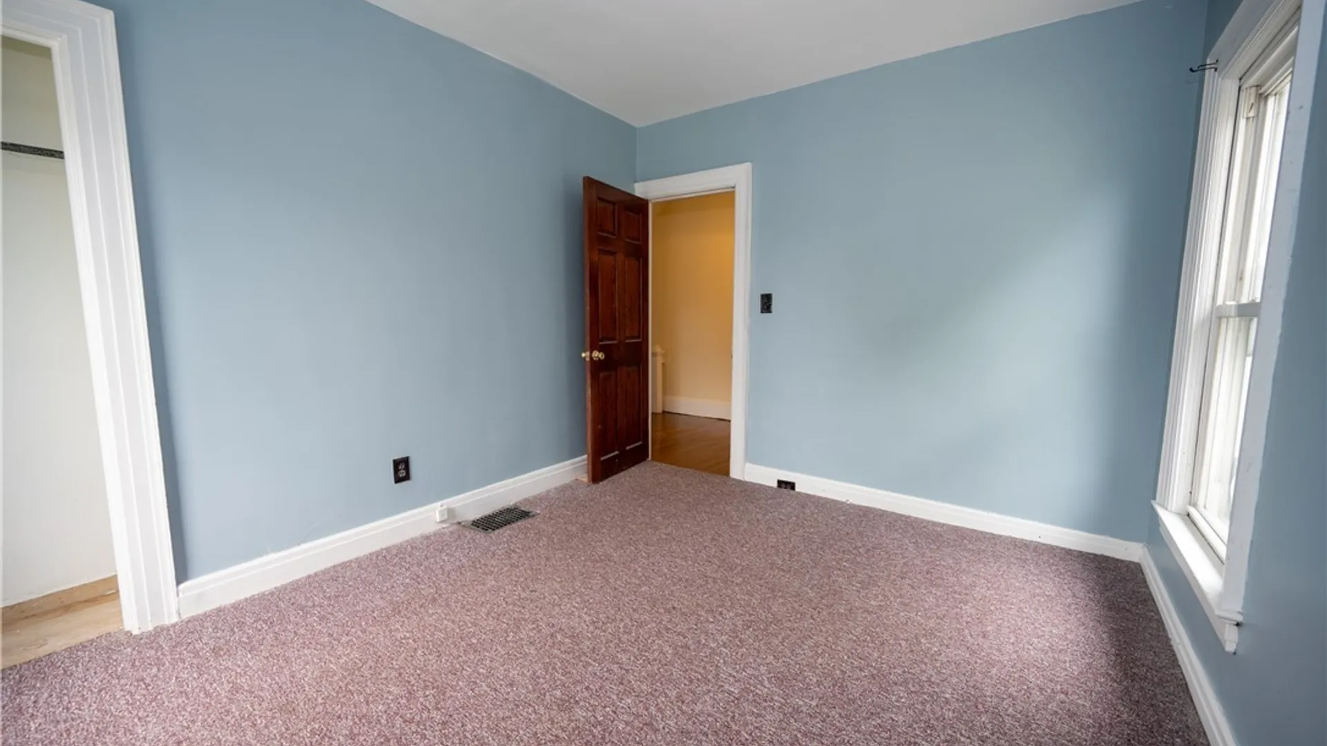 Property at 60 Indian Church Road, Buffalo, NY 14210 38