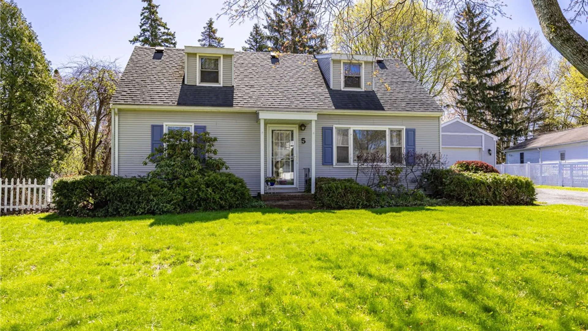 Property at 5 Hillside Drive, Ogden, NY 14559 2