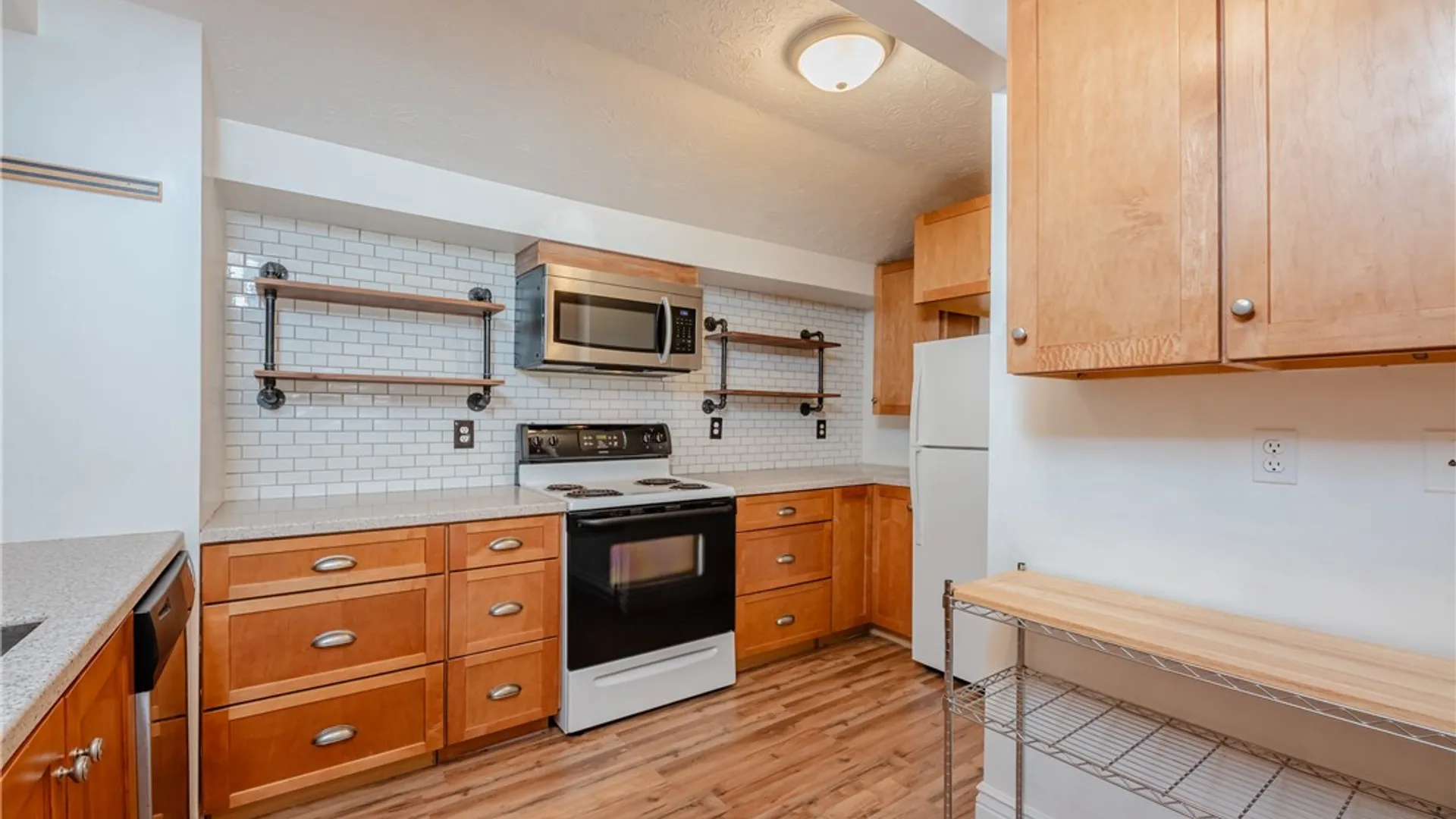 Property at 9 High Gate, Perinton, NY 14450 7