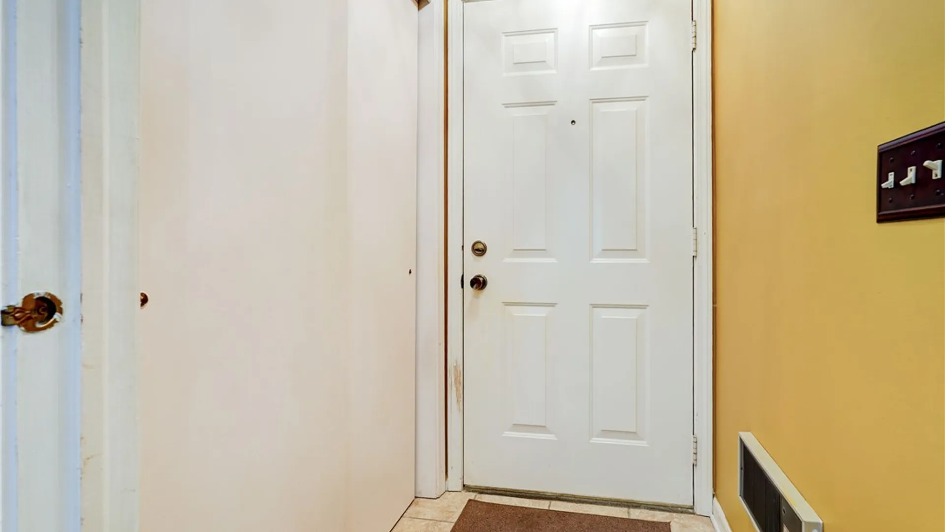 Property at 101 Branchwood Lane, Brighton, NY 14618 4