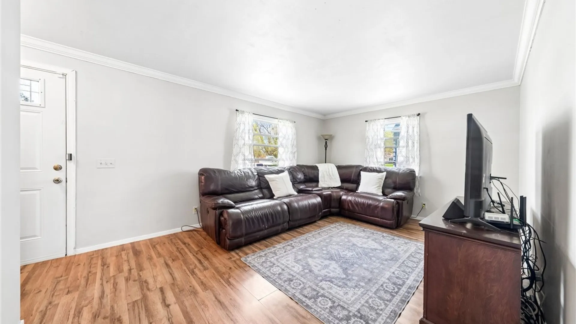 Property at 181 Leonard Rd, Greece, NY 14616 10