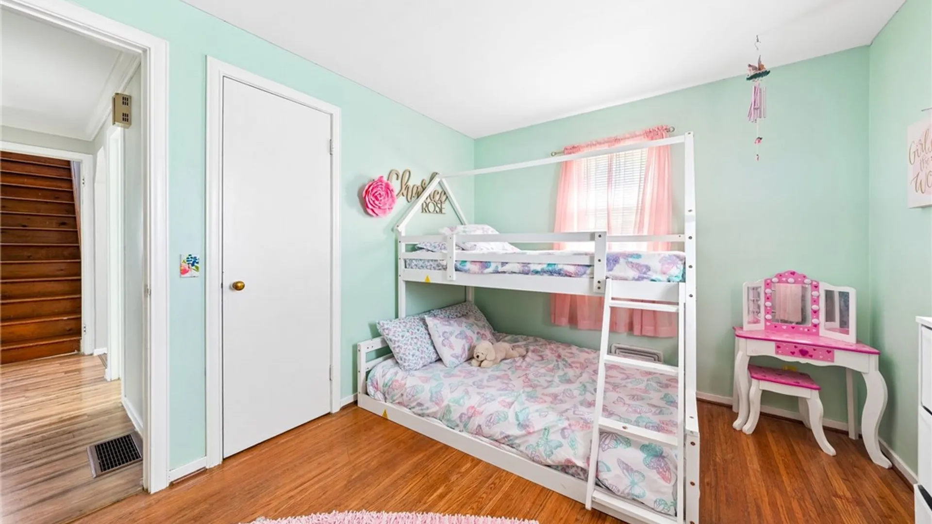 Property at 181 Leonard Rd, Greece, NY 14616 17