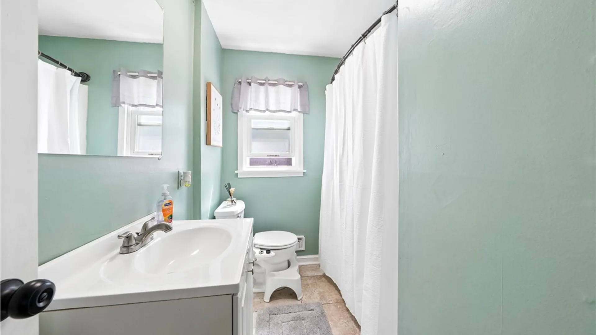 Property at 181 Leonard Rd, Greece, NY 14616 18