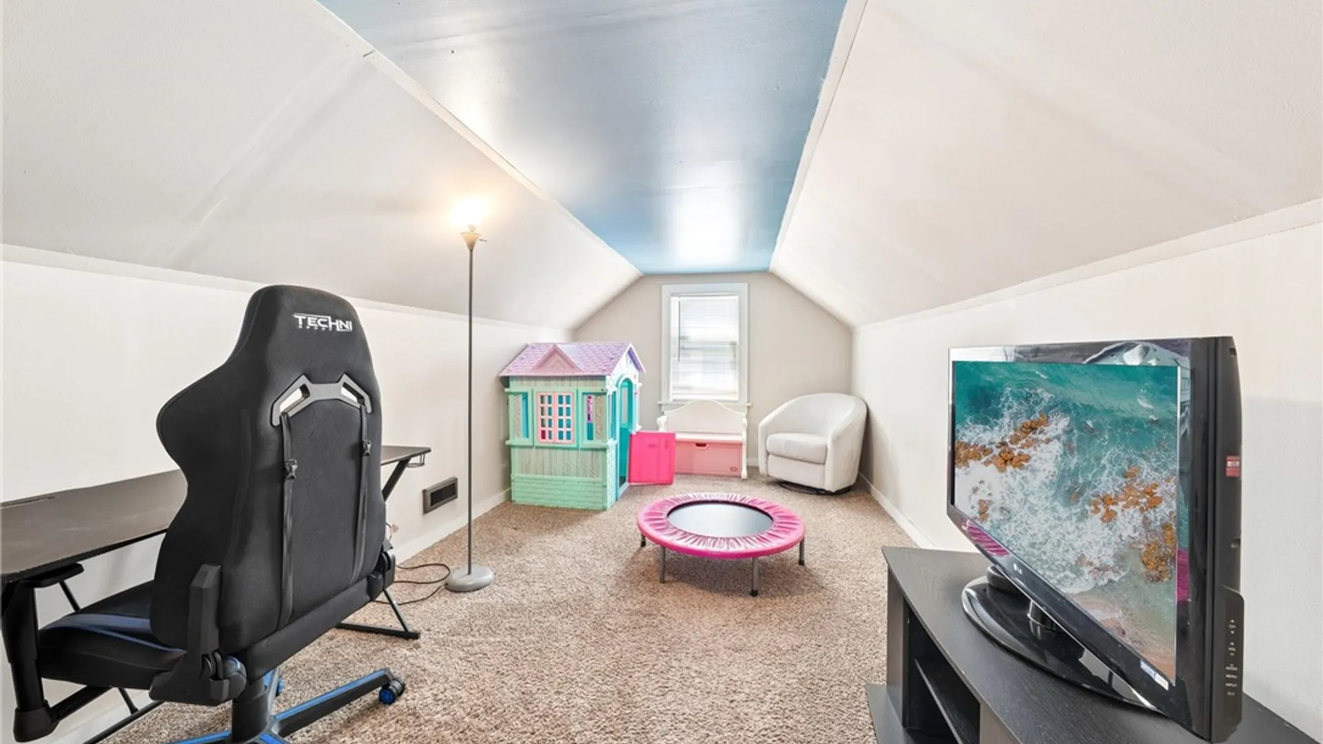 Property at 181 Leonard Rd, Greece, NY 14616 19