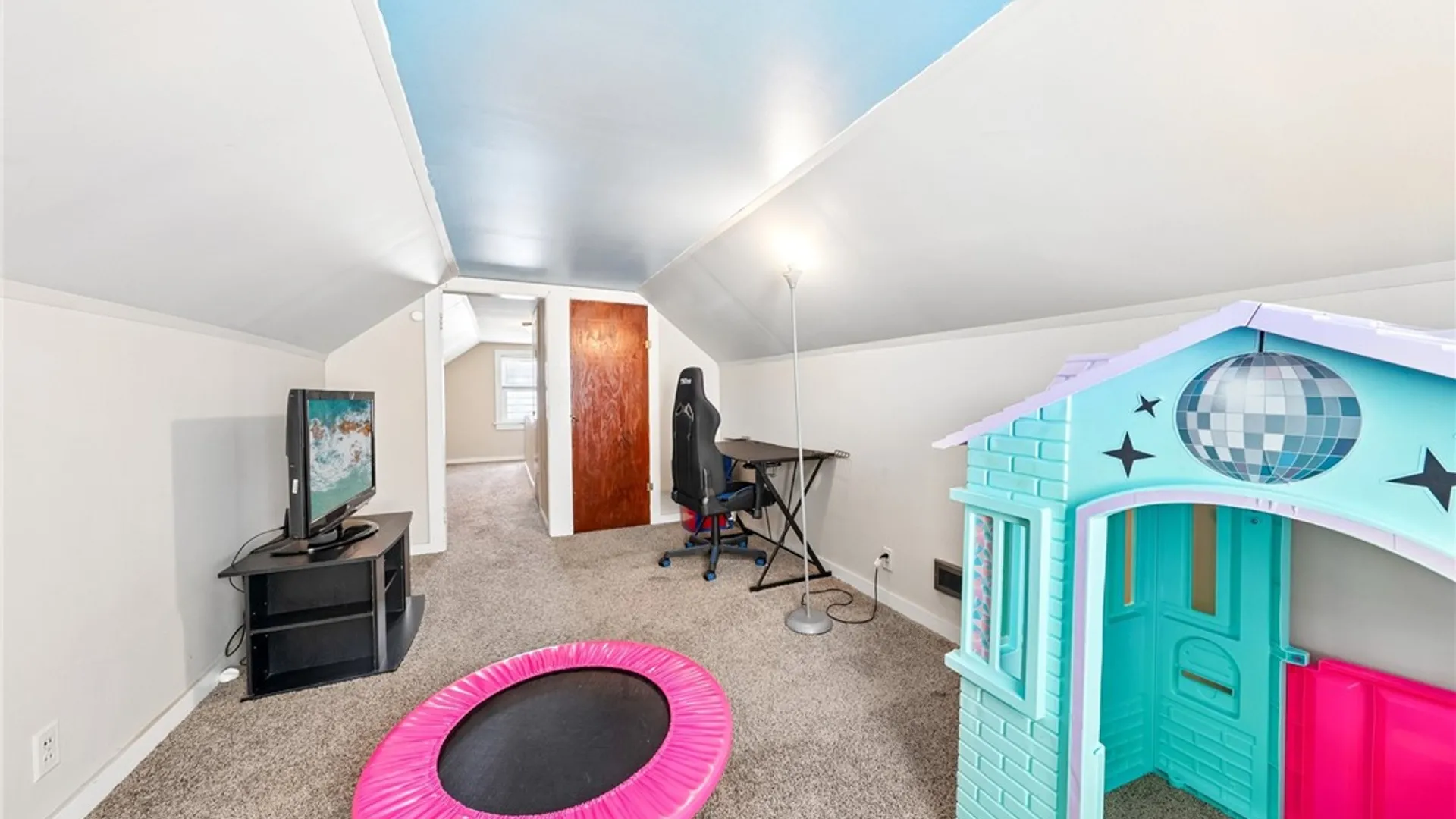 Property at 181 Leonard Rd, Greece, NY 14616 20