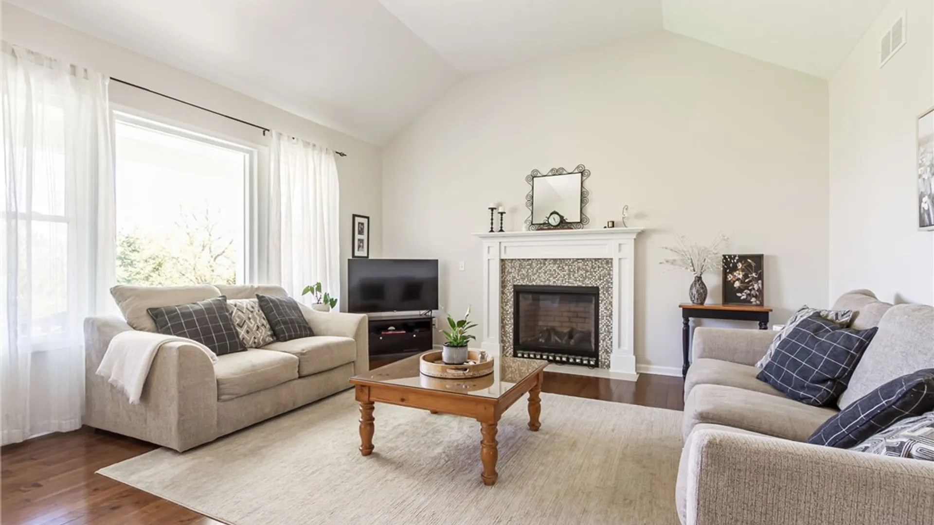 Property at 159 Thames Drive, Henrietta, NY 14588 21