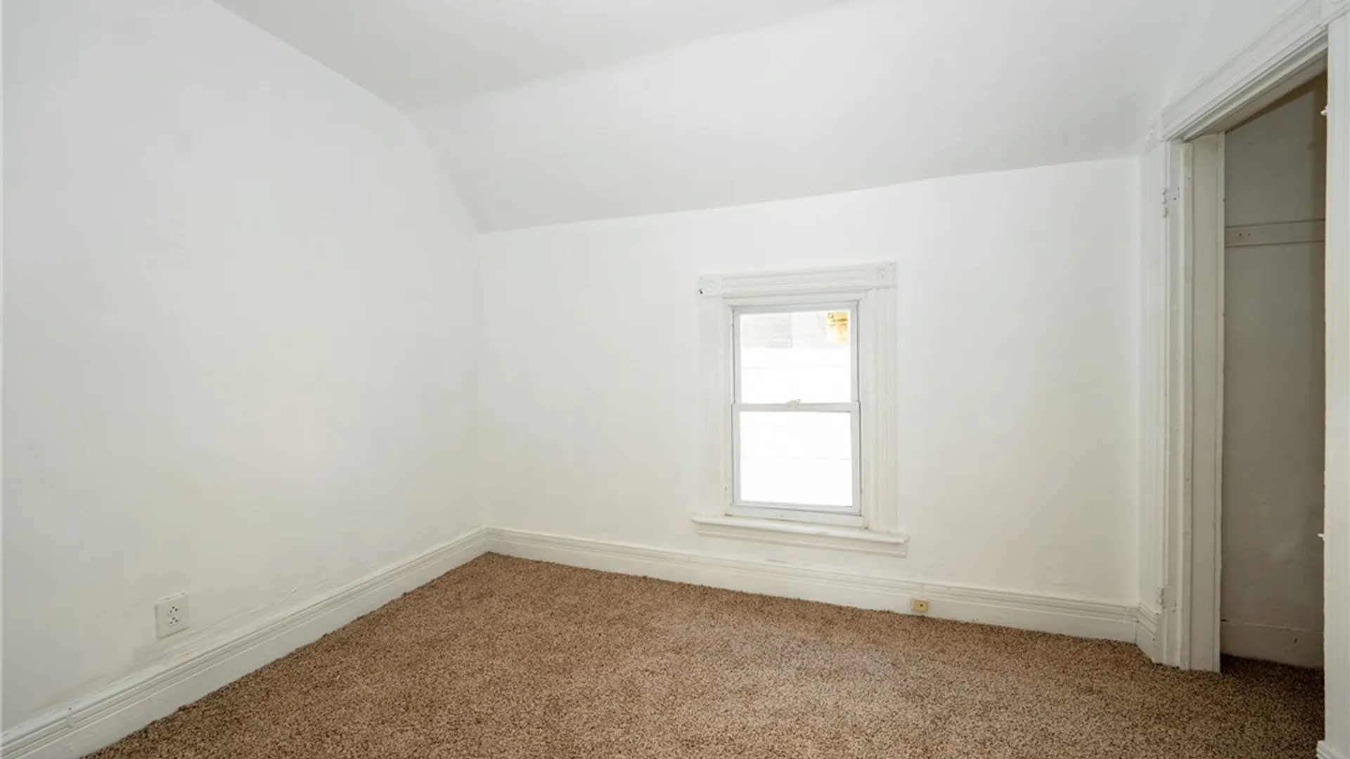 Property at 44 La Force Place, Buffalo, NY 14207 12